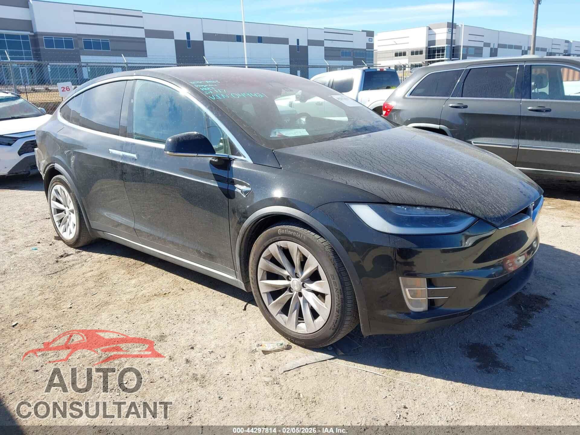 TESLA MODEL X 2017 - 5YJXCBE22HF049421
