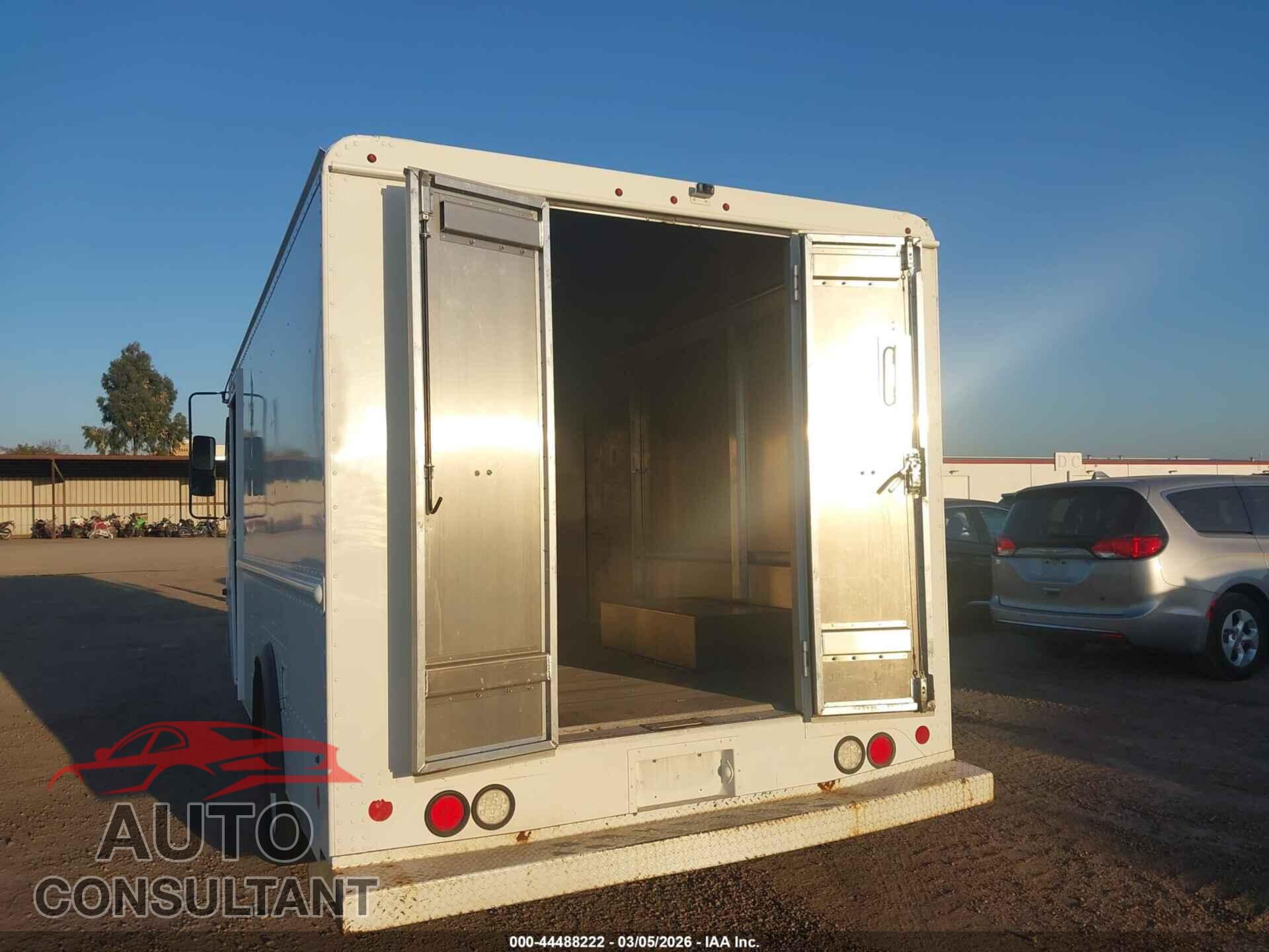 FORD E-350 STRIPPED 2017 - 1FC3E3KS1HDC66470