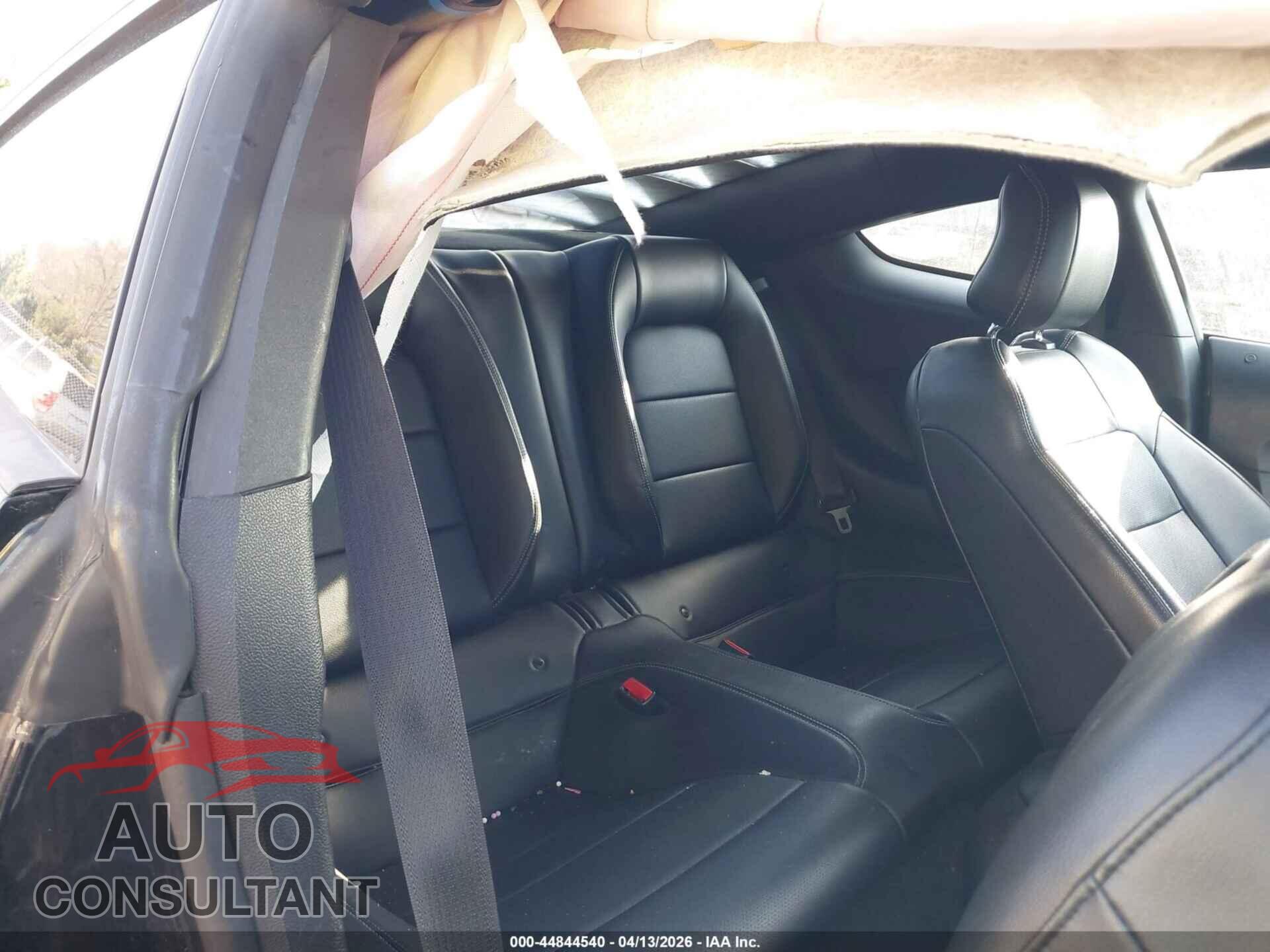 FORD MUSTANG 2015 - 1FA6P8TH2F5412184