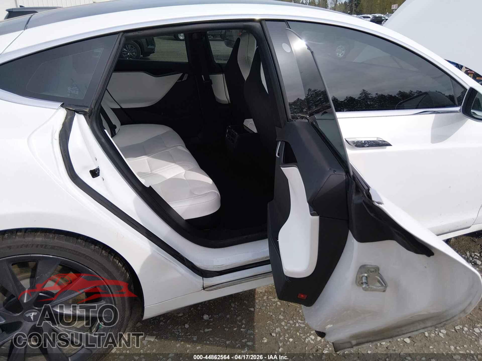 TESLA MODEL S 2020 - 5YJSA1E26LF363558