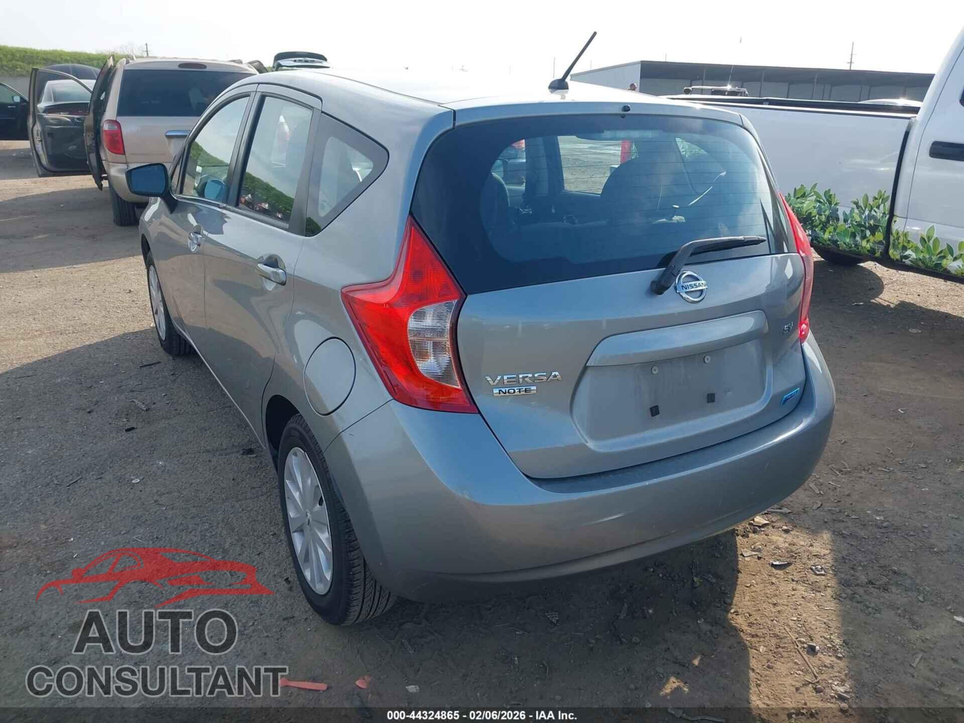 NISSAN VERSA NOTE 2015 - 3N1CE2CP8FL377435