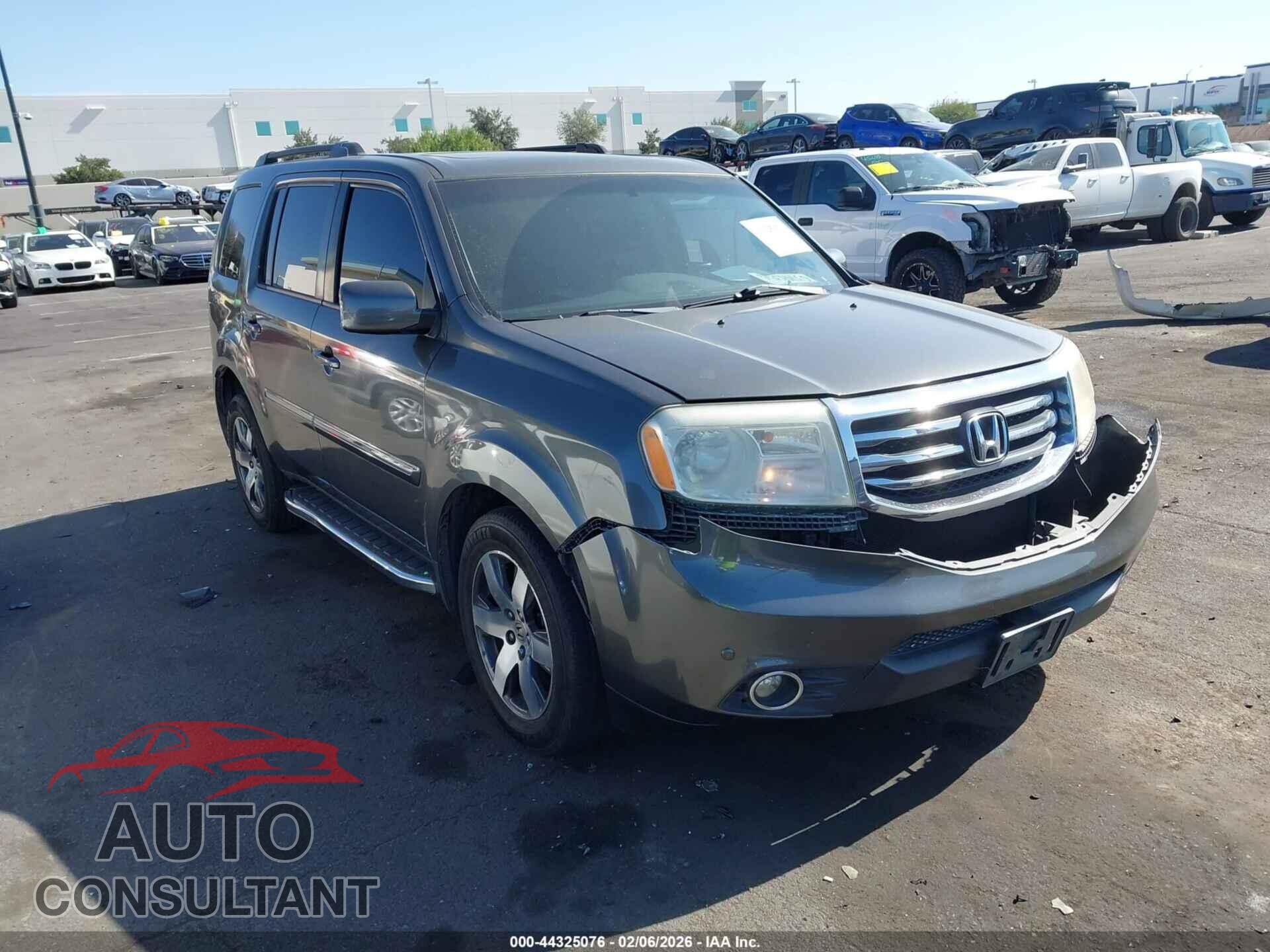 HONDA PILOT 2013 - 5FNYF3H92DB014138