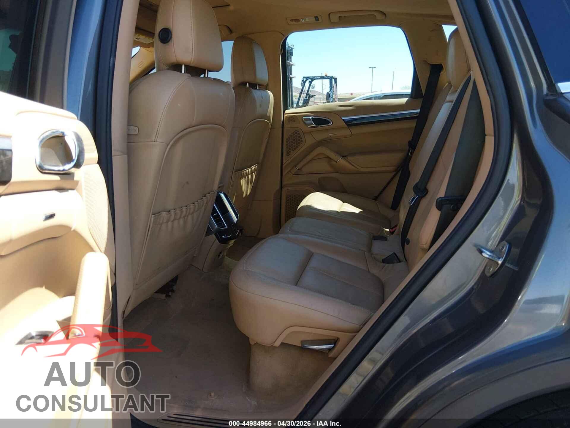 PORSCHE CAYENNE 2012 - WP1AA2A2XCLA09576