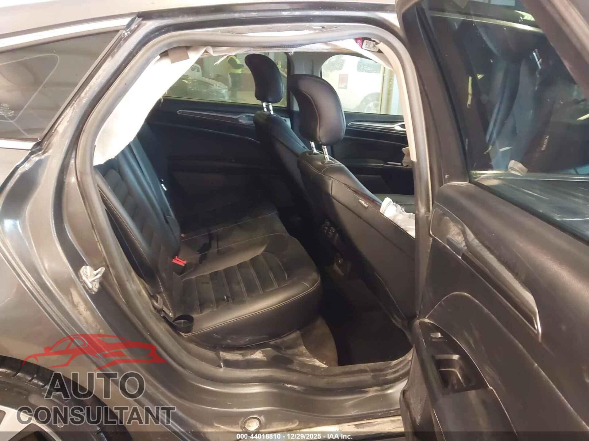 FORD FUSION 2019 - 3FA6P0E91KR144100