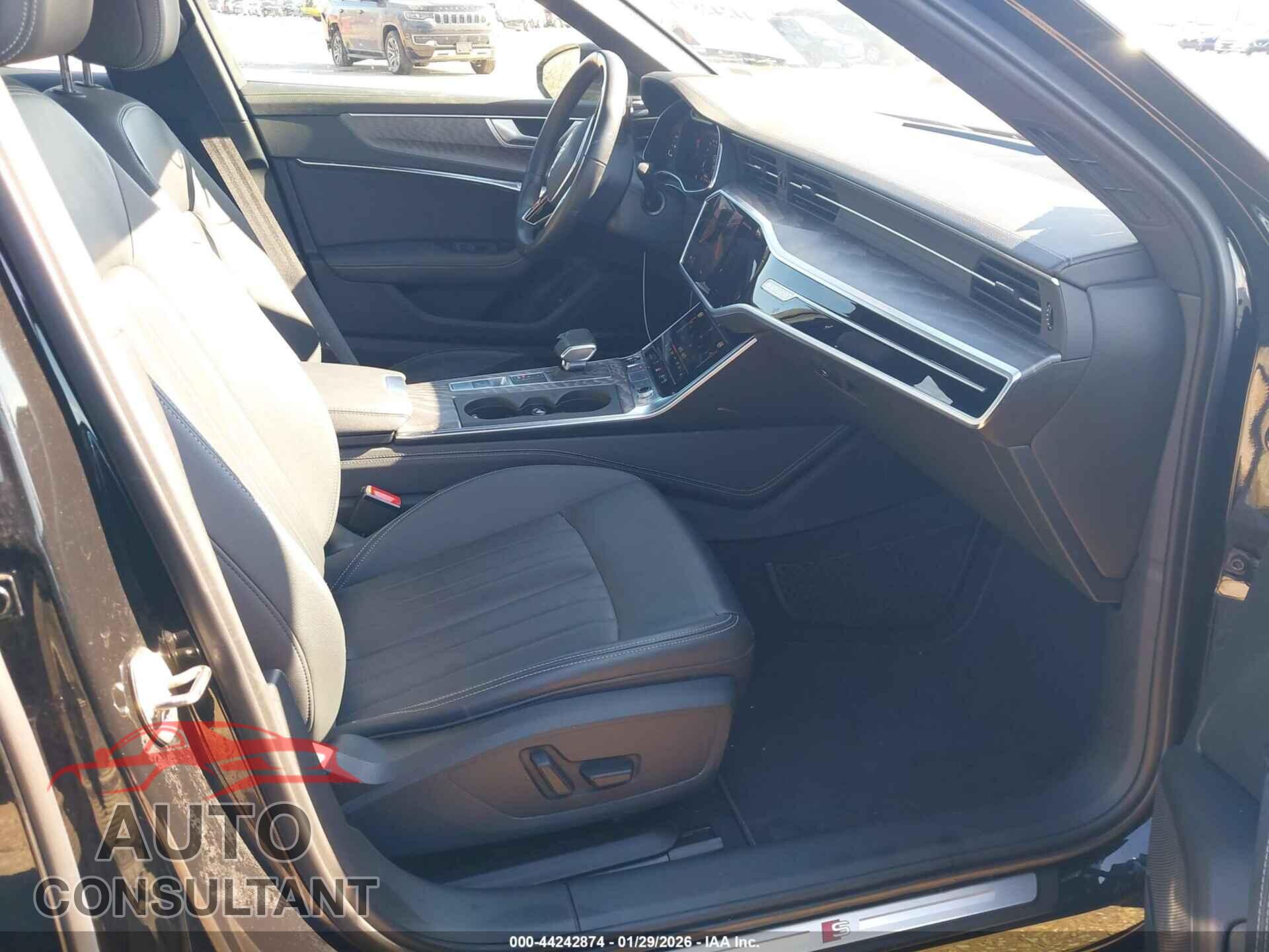 AUDI A6 2024 - WAUL2BF26RN057084