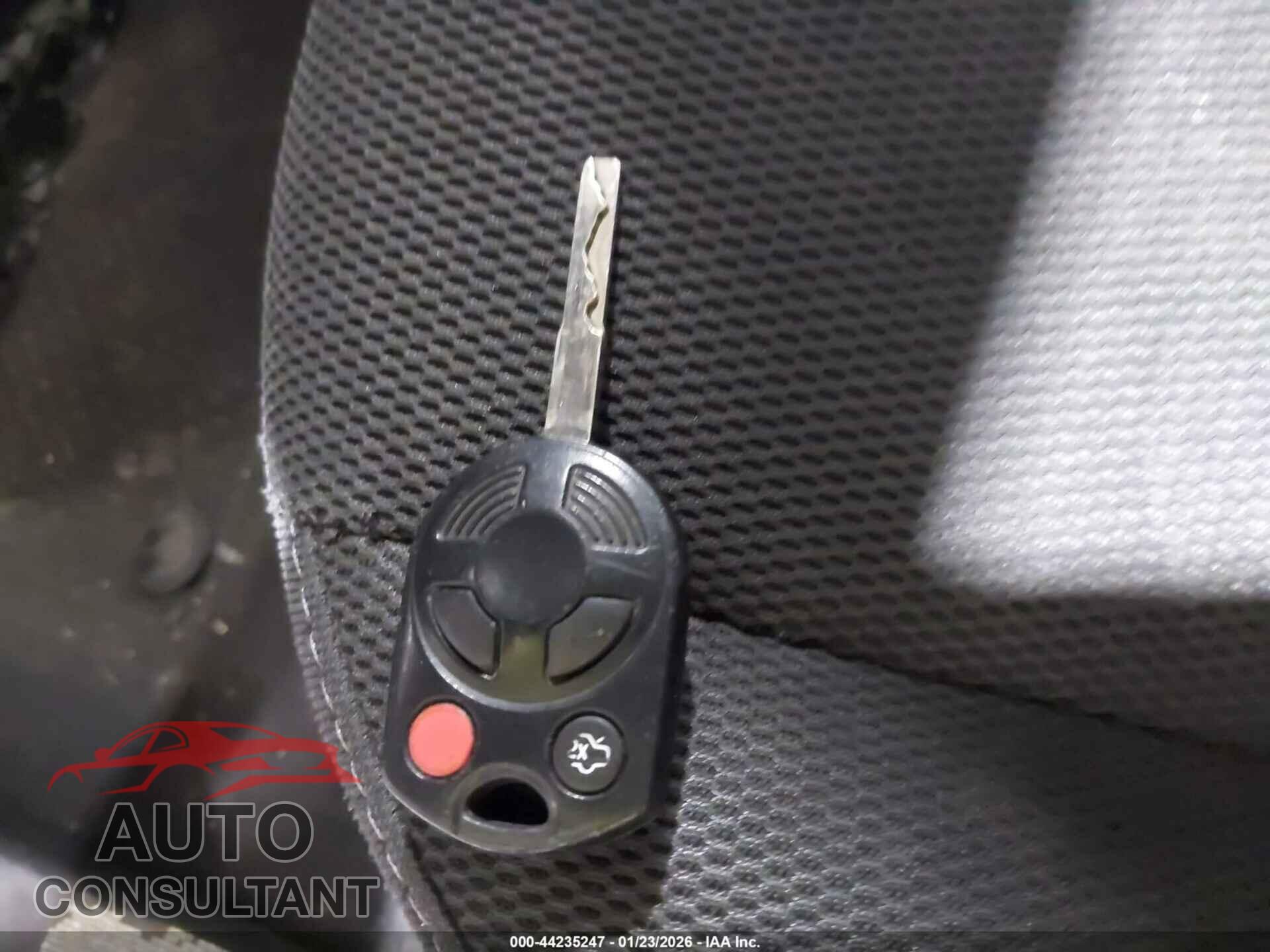 FORD FOCUS 2013 - 1FADP3E25DL326508