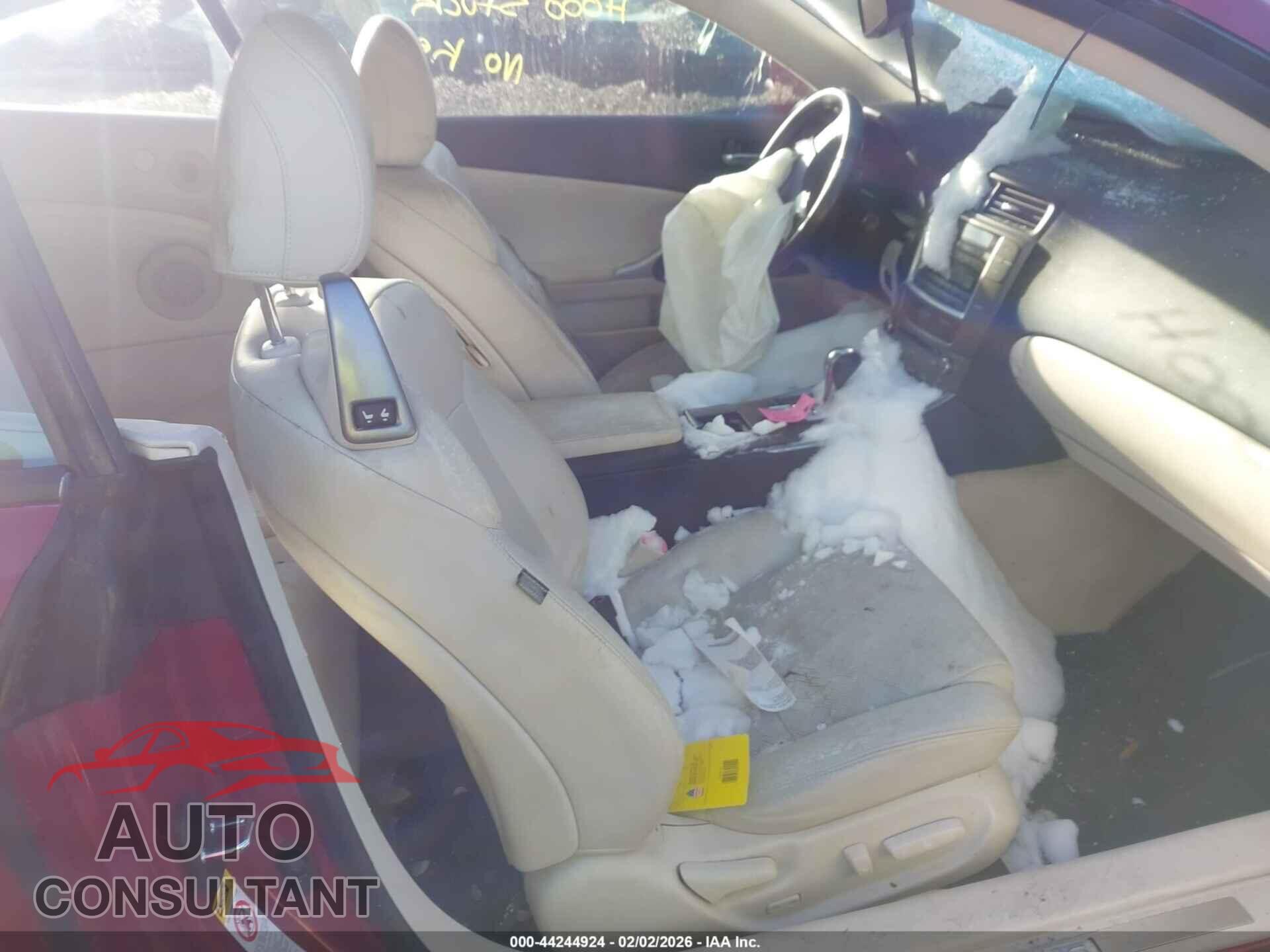 LEXUS IS 250C 2010 - JTHFF2C23A2506377