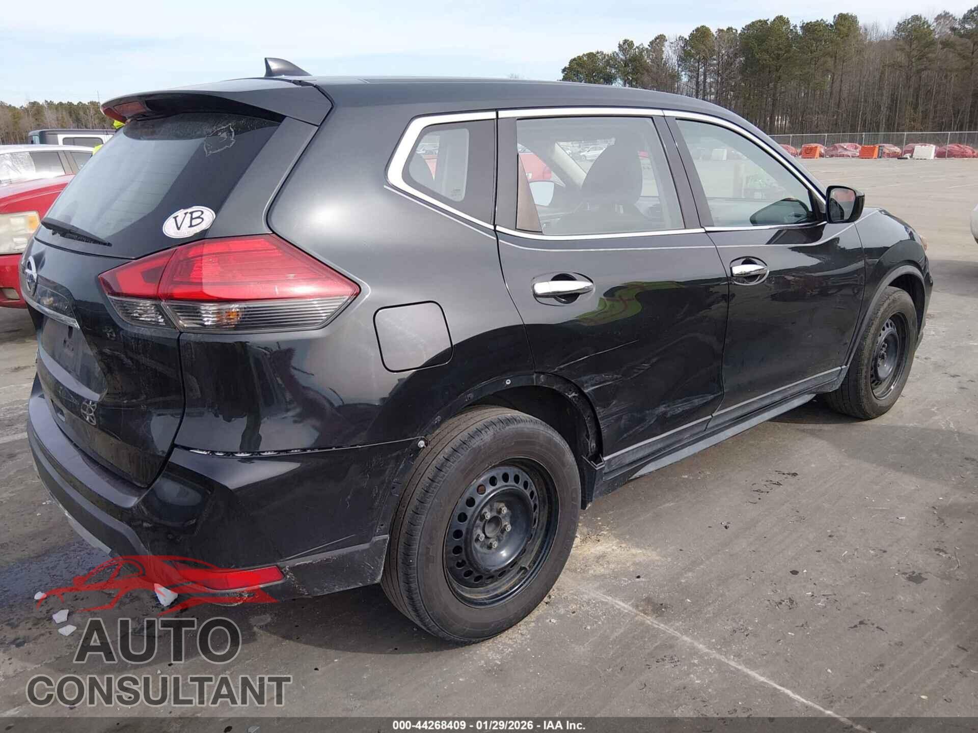 NISSAN ROGUE 2017 - KNMAT2MT0HP520942