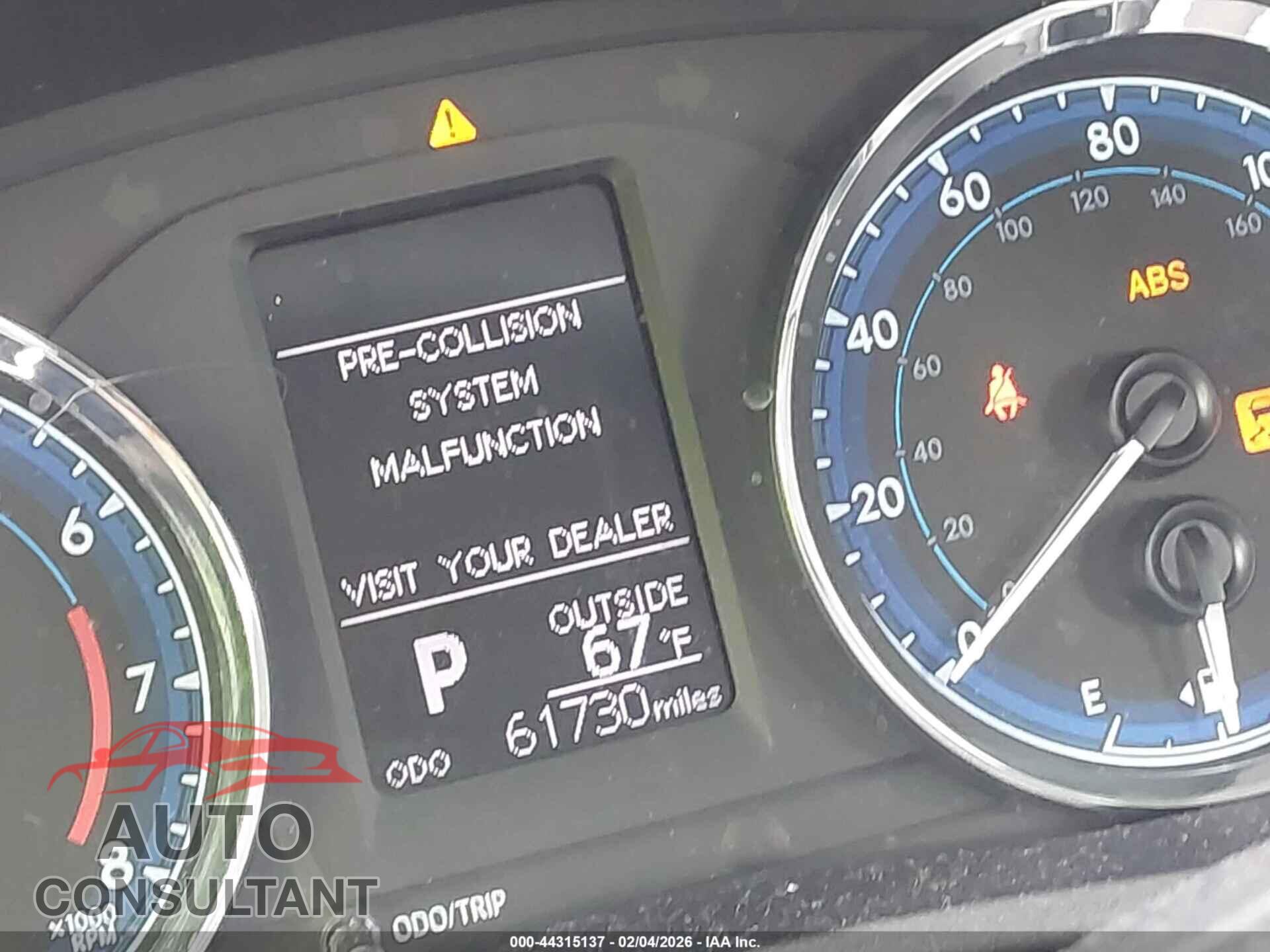 TOYOTA COROLLA 2017 - 2T1BURHE0HC808948