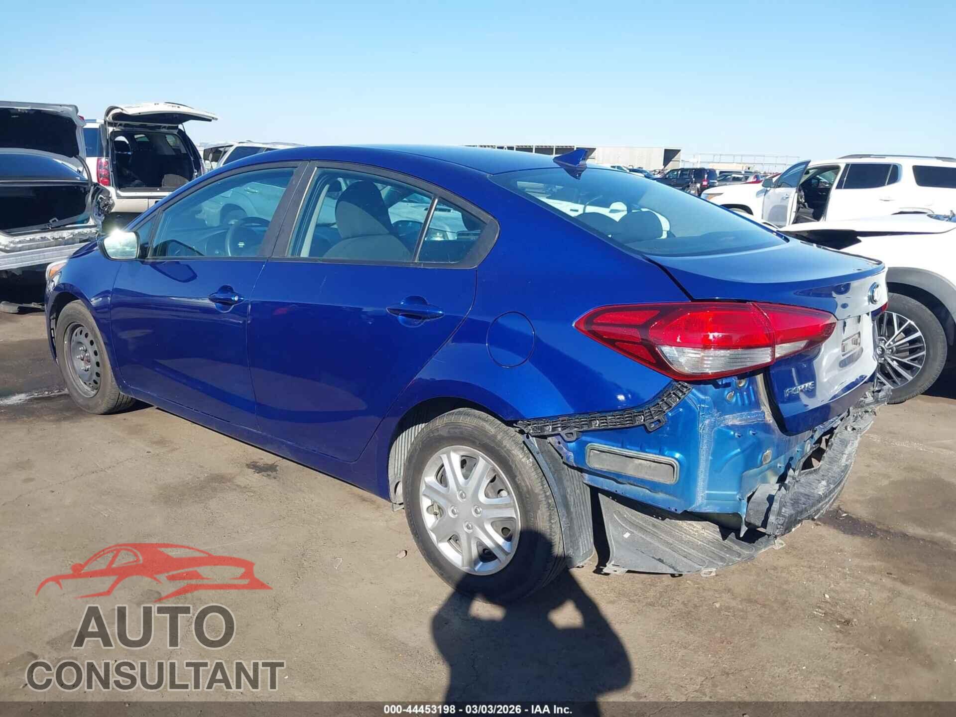 KIA FORTE 2017 - 3KPFK4A72HE068083