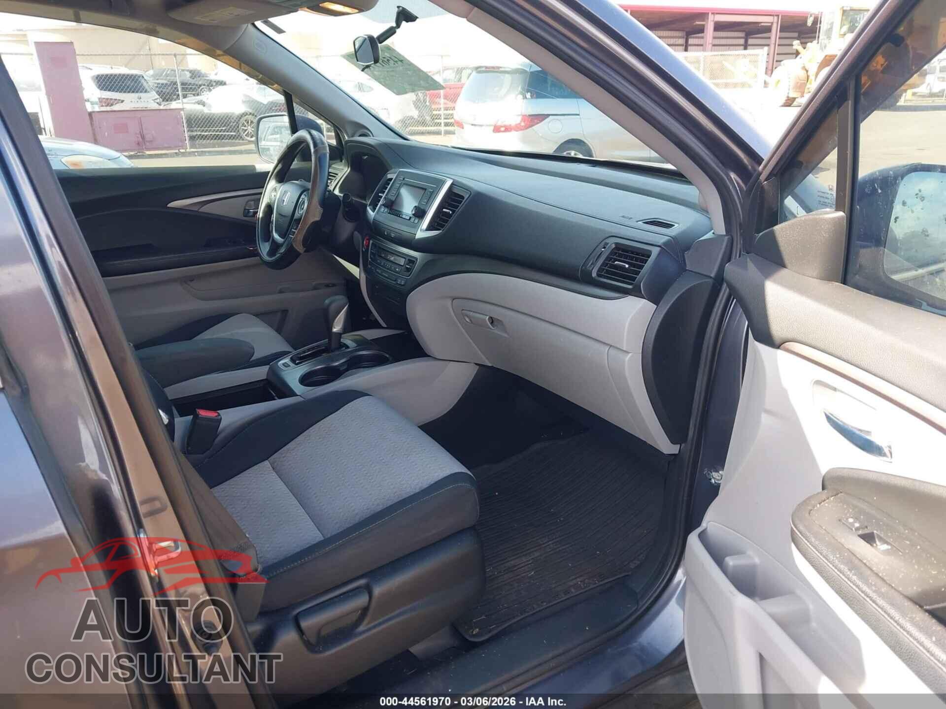 HONDA RIDGELINE 2017 - 5FPYK2F41HB002718