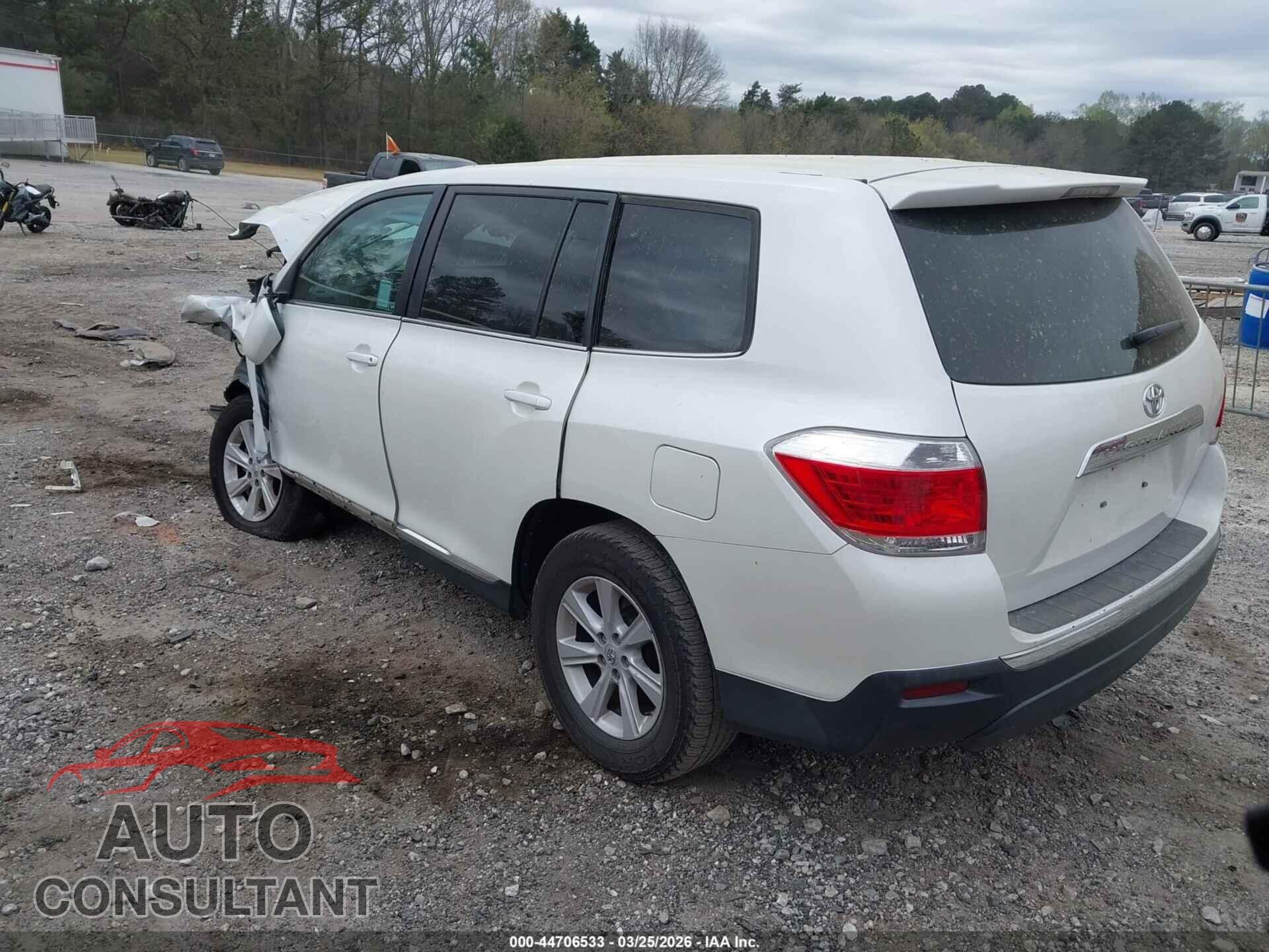 TOYOTA HIGHLANDER 2013 - 5TDZA3EH8DS044707