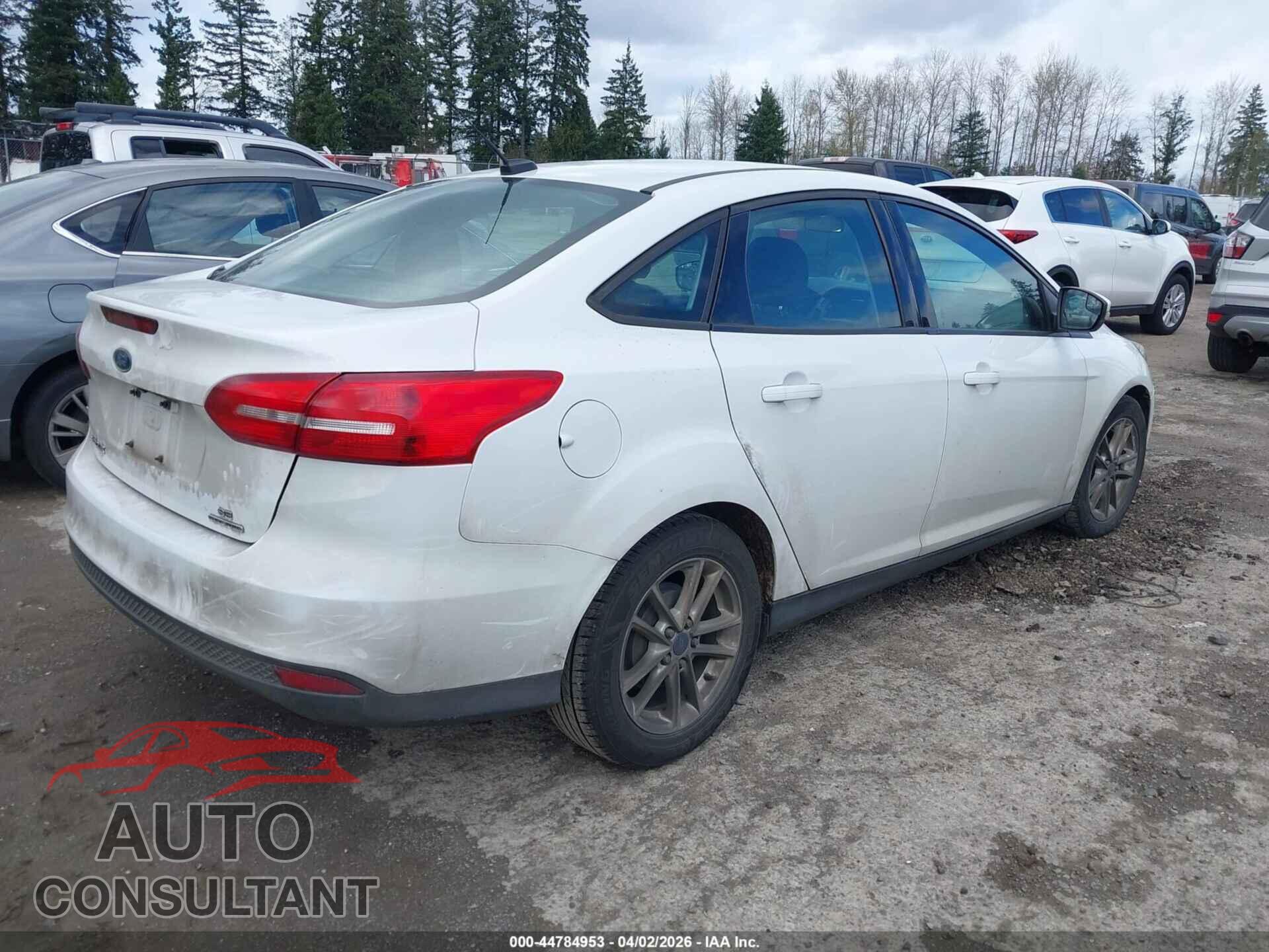 FORD FOCUS 2015 - 1FADP3F21FL204567