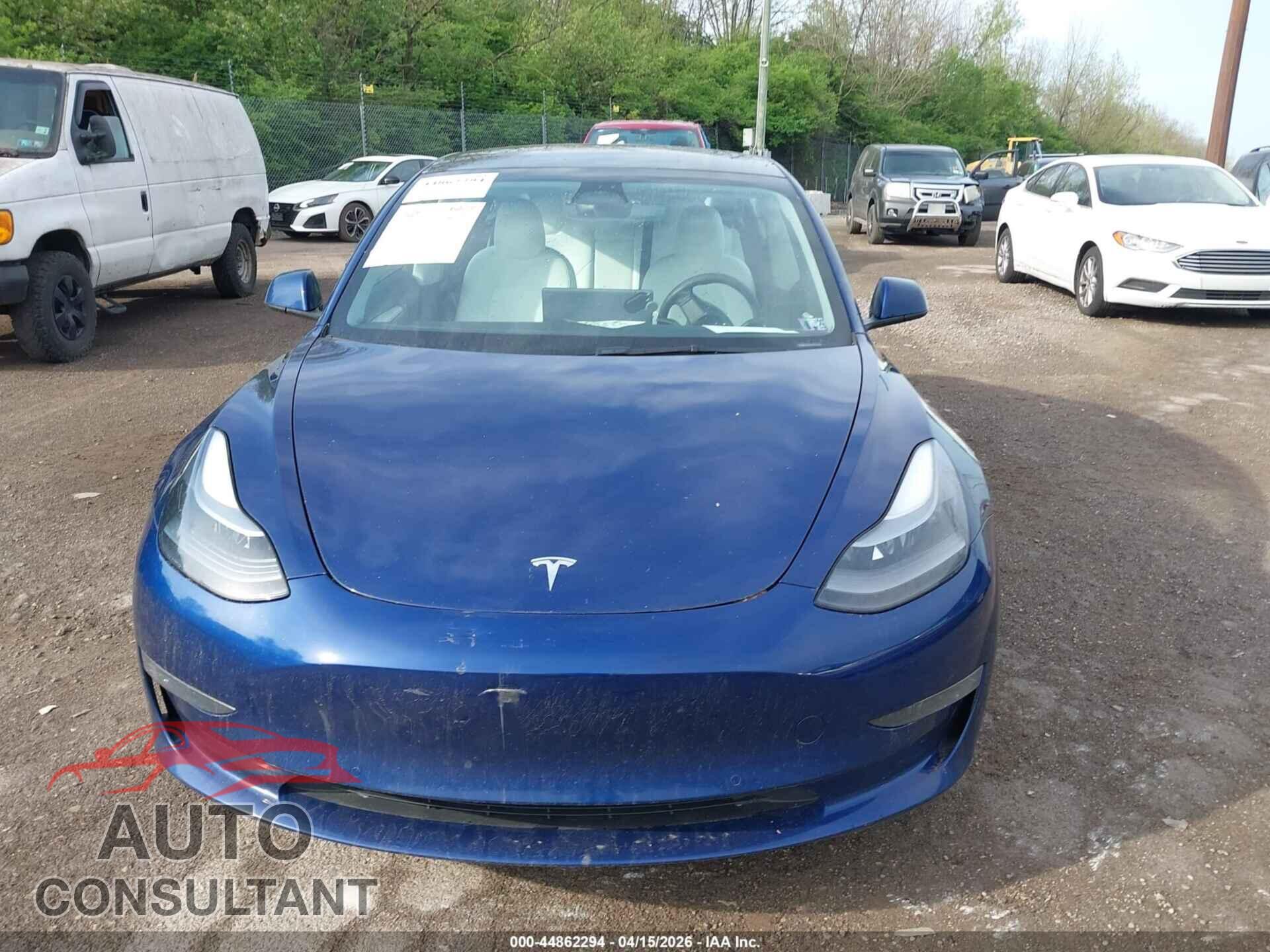 TESLA MODEL 3 2022 - 5YJ3E1EB7NF320326