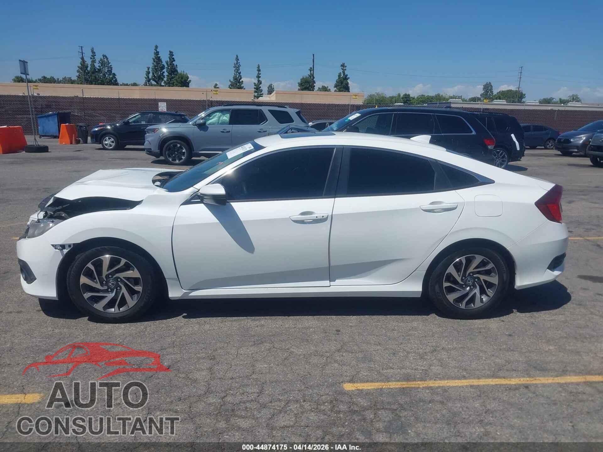 HONDA CIVIC 2017 - 2HGFC2F87HH546975