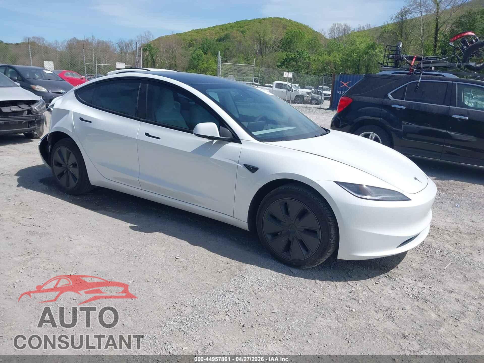 TESLA MODEL 3 2026 - 5YJ3E1EA2TF146587