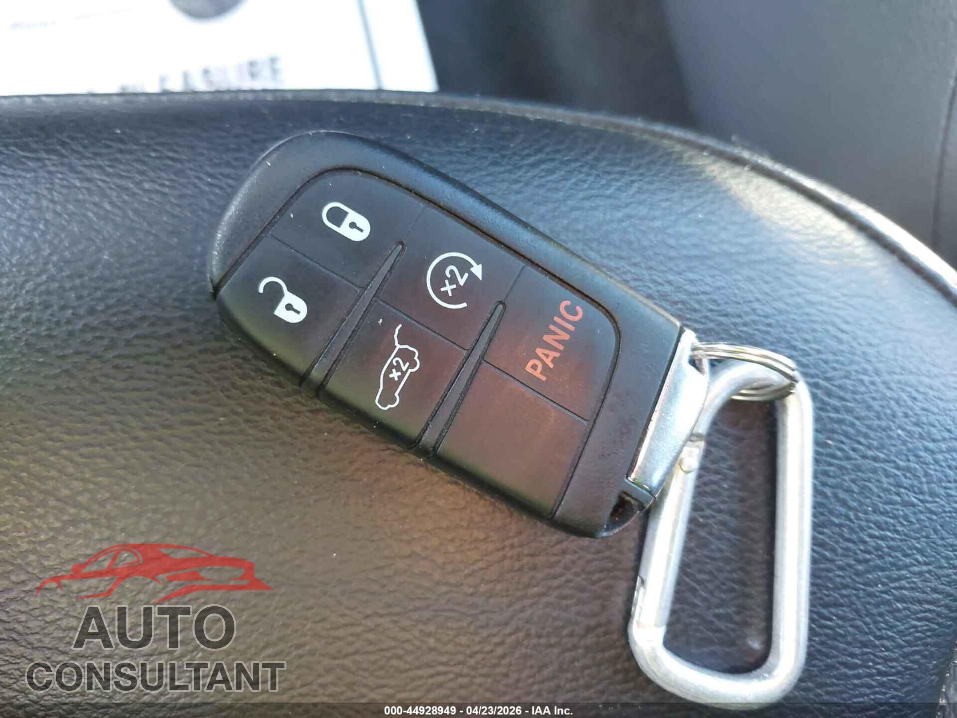 JEEP COMPASS 2018 - 3C4NJDBB3JT245713