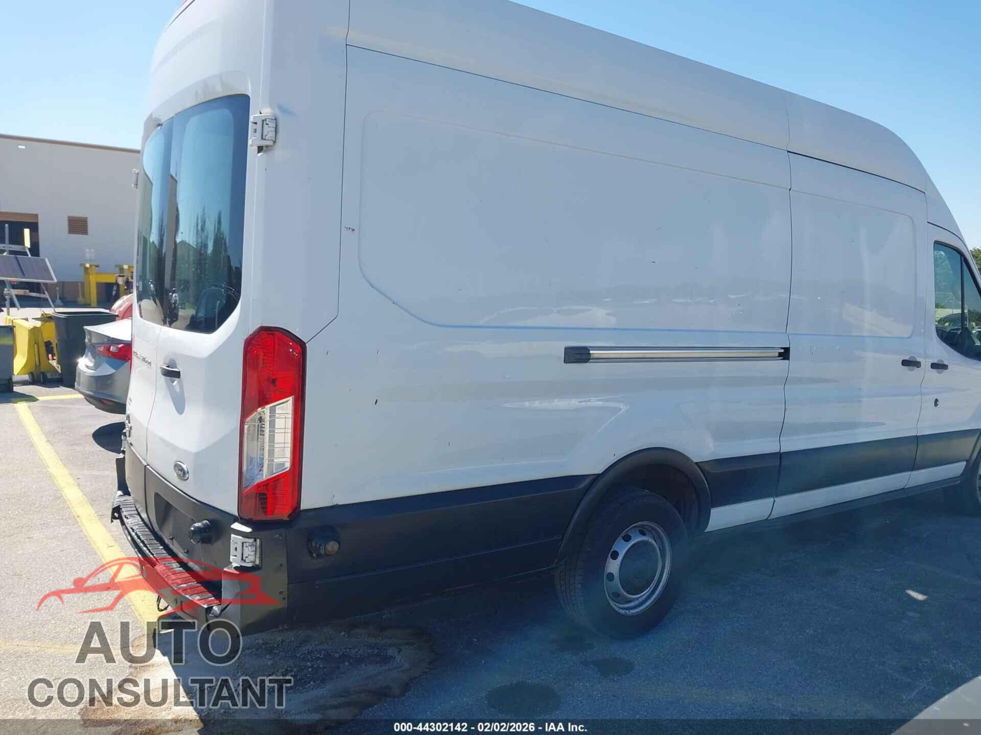 FORD TRANSIT-250 2015 - 1FTNR3XV2FKB10933