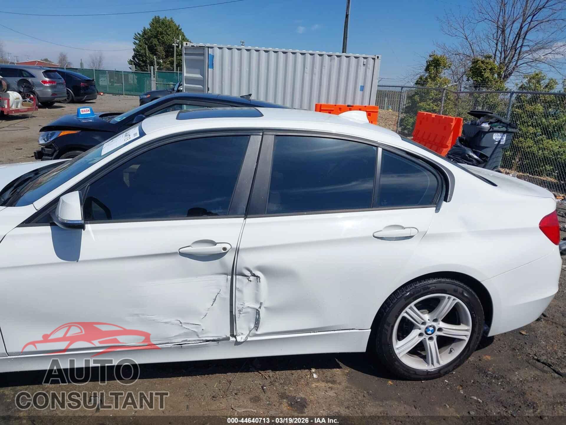BMW 328I 2015 - WBA3B3G55FNT17954