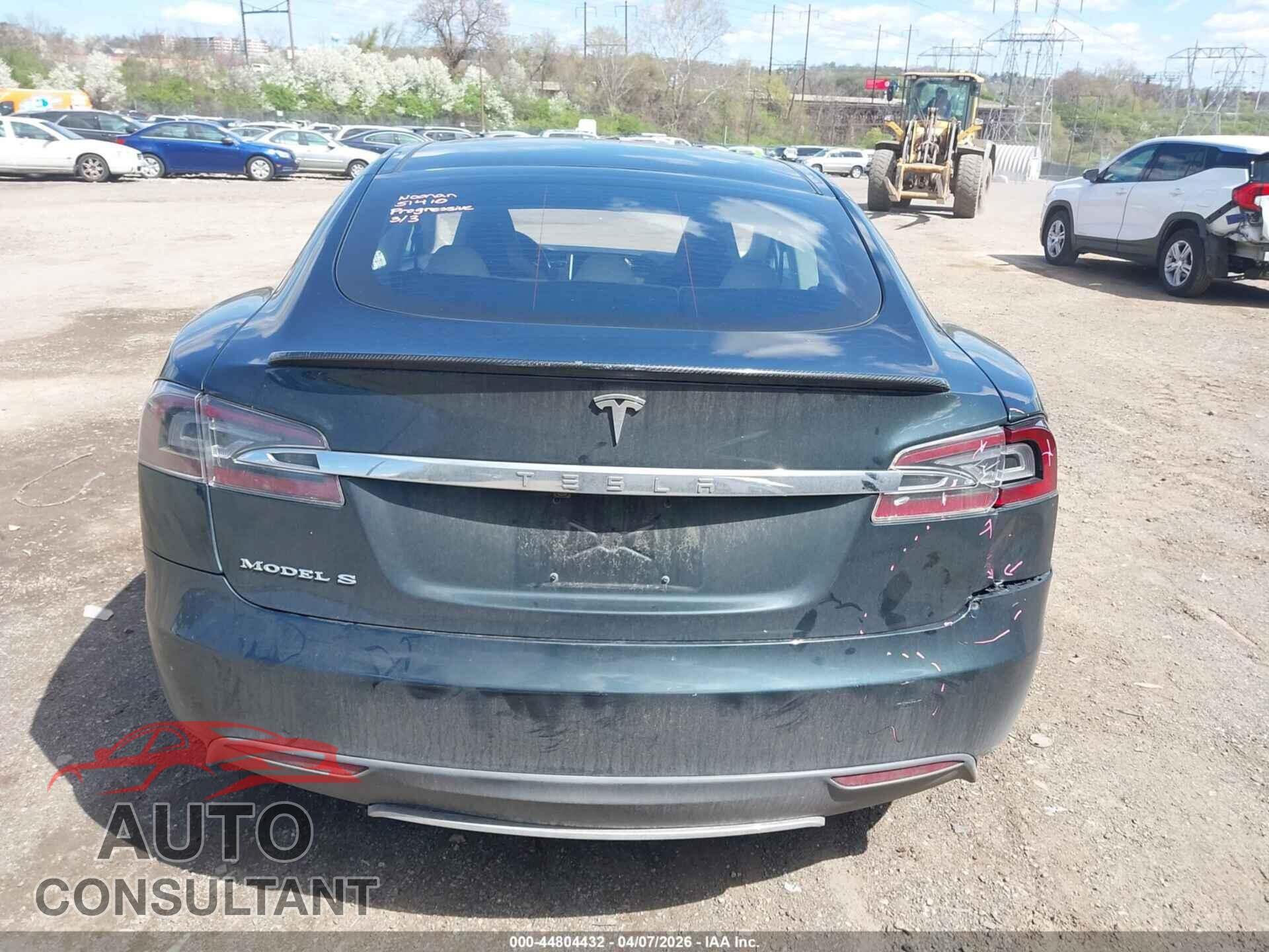 TESLA MODEL S 2013 - 5YJSA1DP4DFP05376