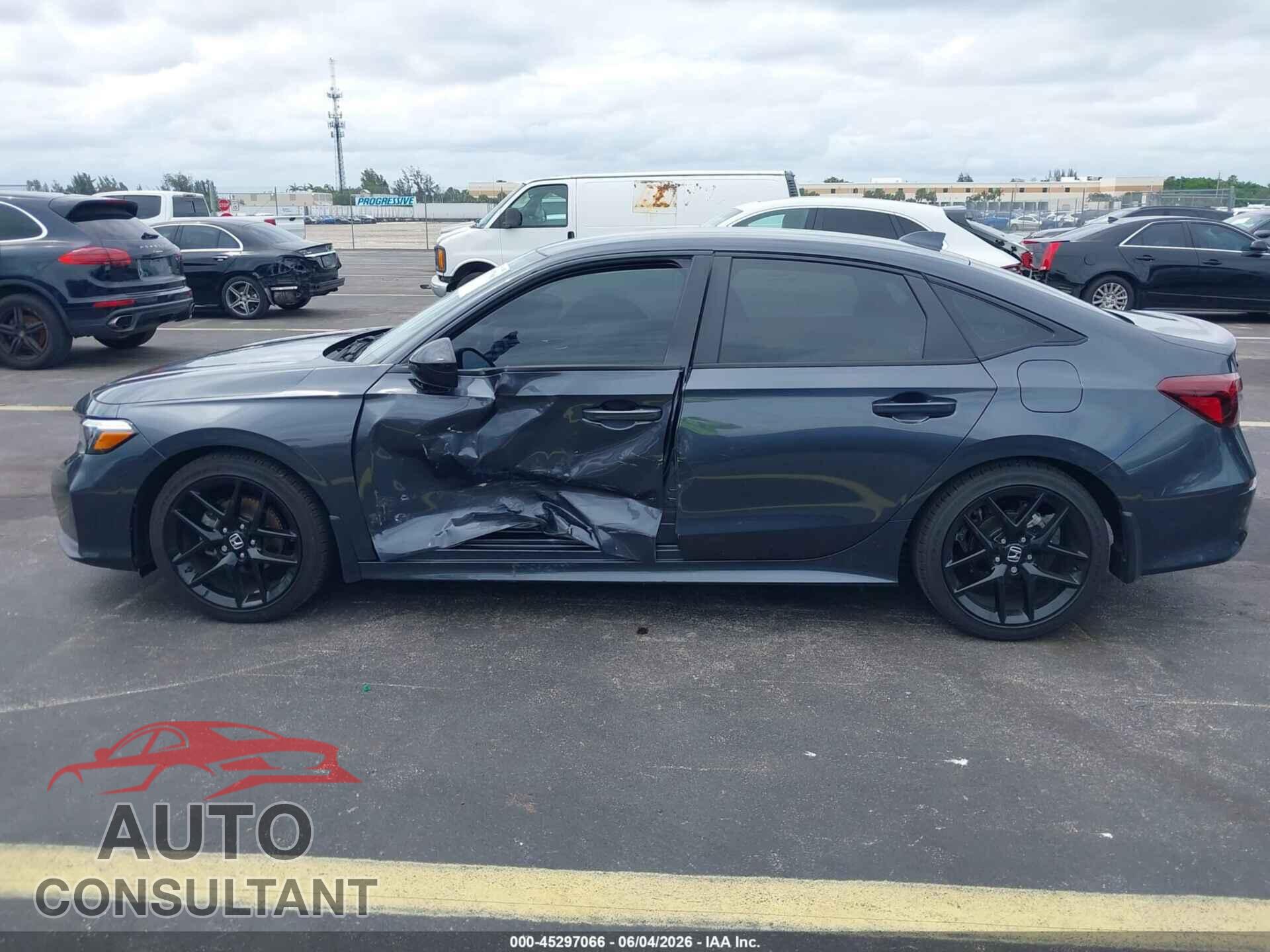 HONDA CIVIC 2026 - 2HGFE2F57TH528811