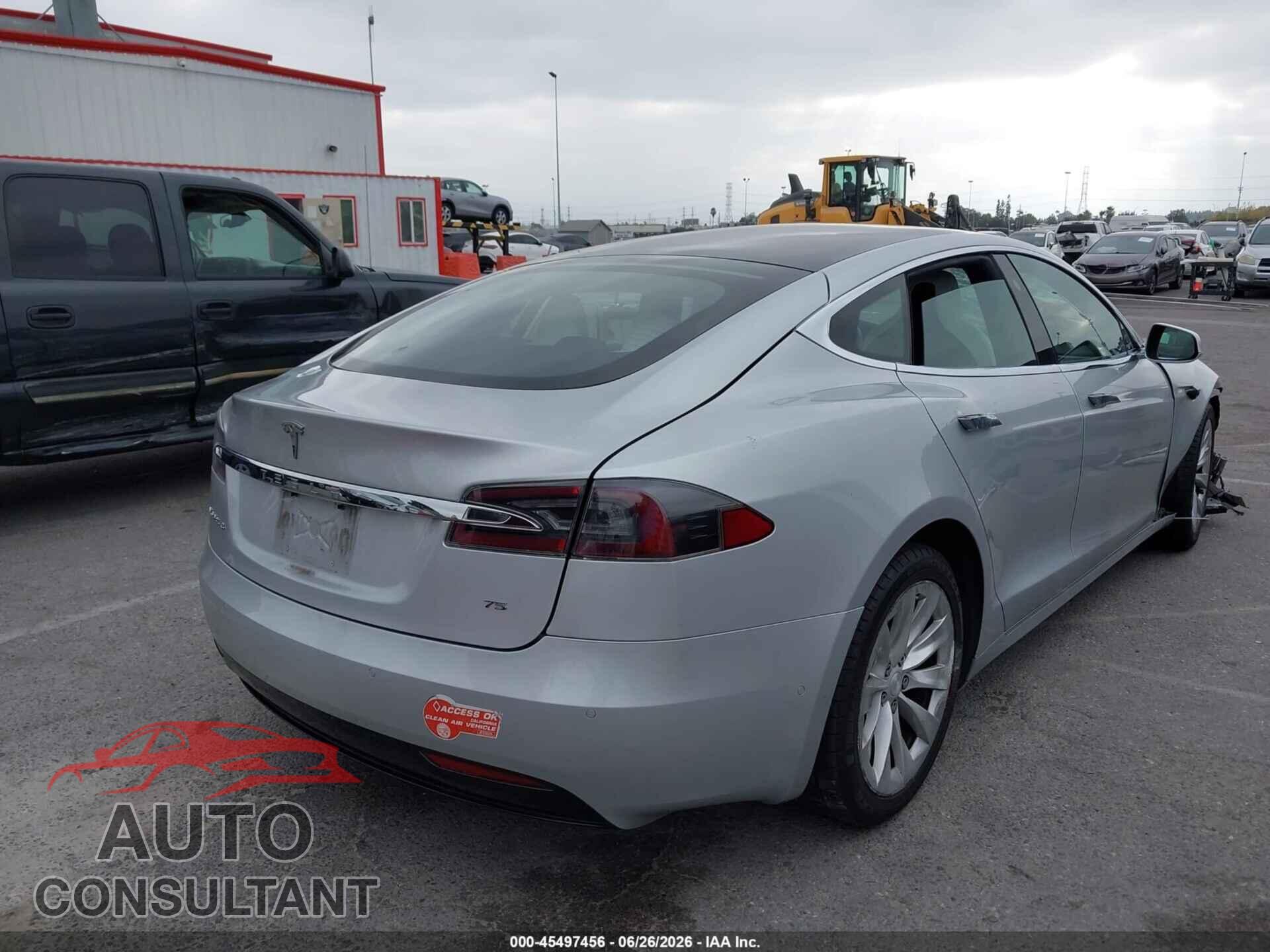 TESLA MODEL S 2017 - 5YJSA1E19HF208923