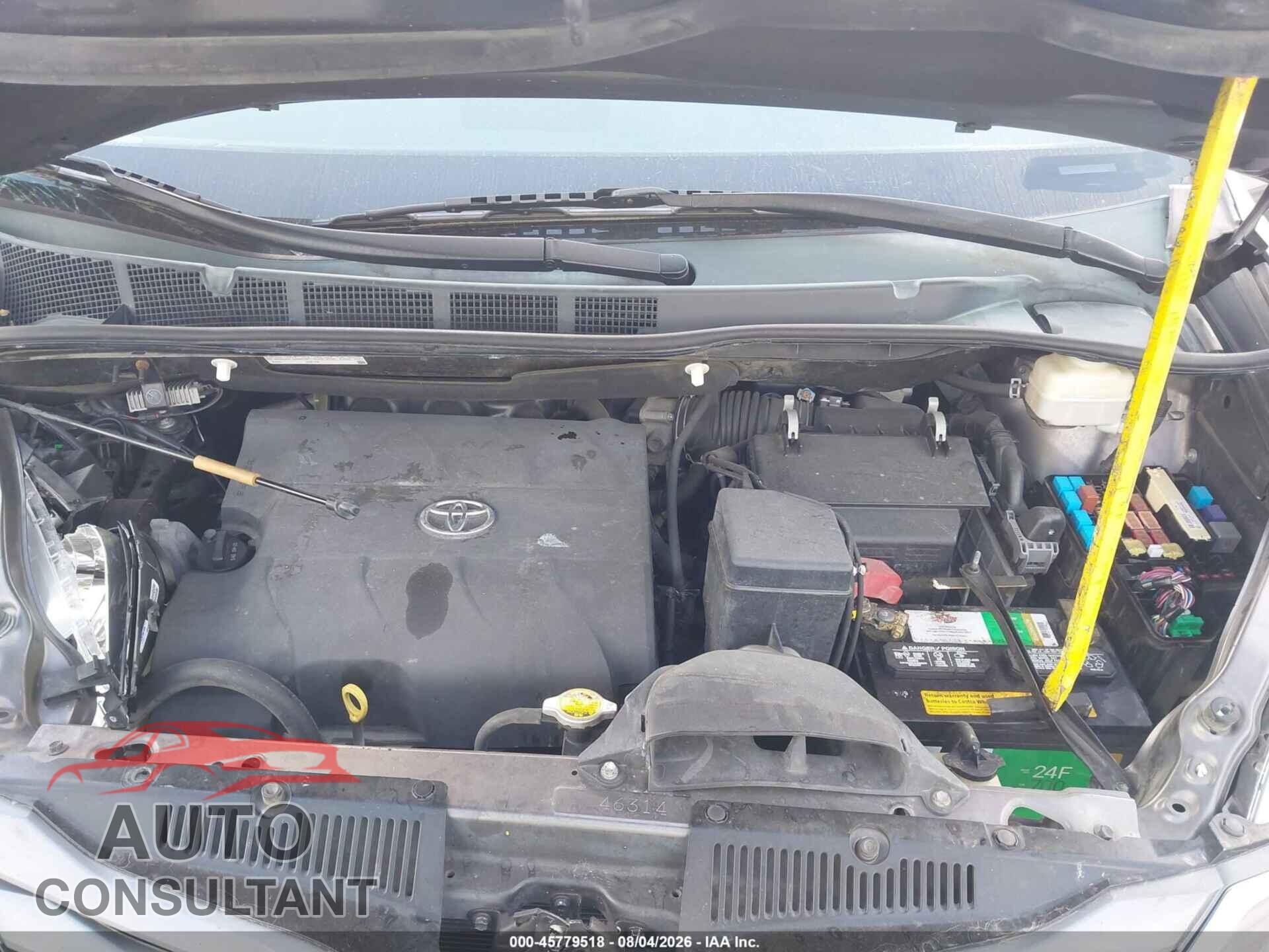 TOYOTA SIENNA 2013 - 5TDDK3DC8DS066168