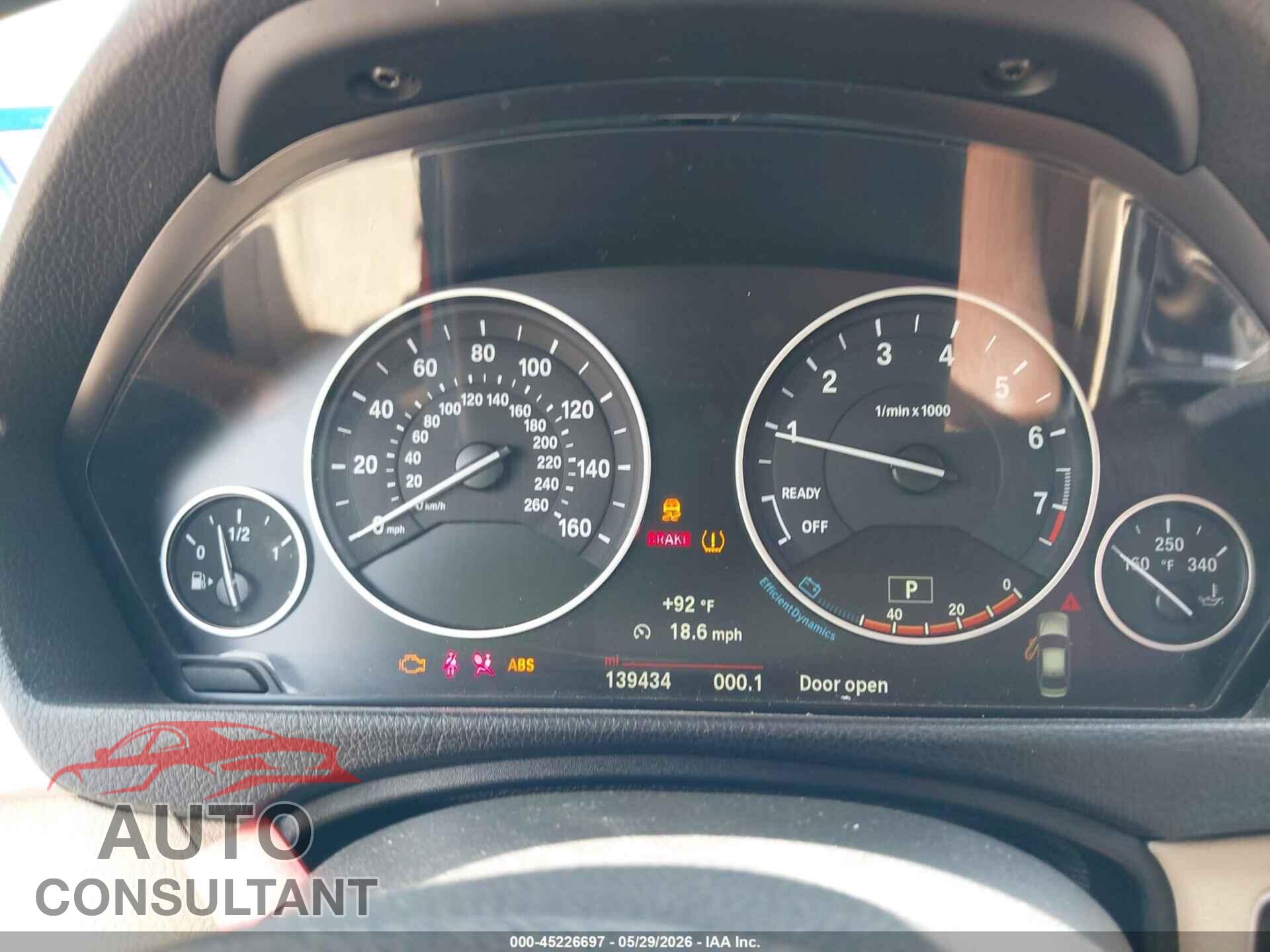 BMW 320I 2016 - WBA8E5G52GNT93769
