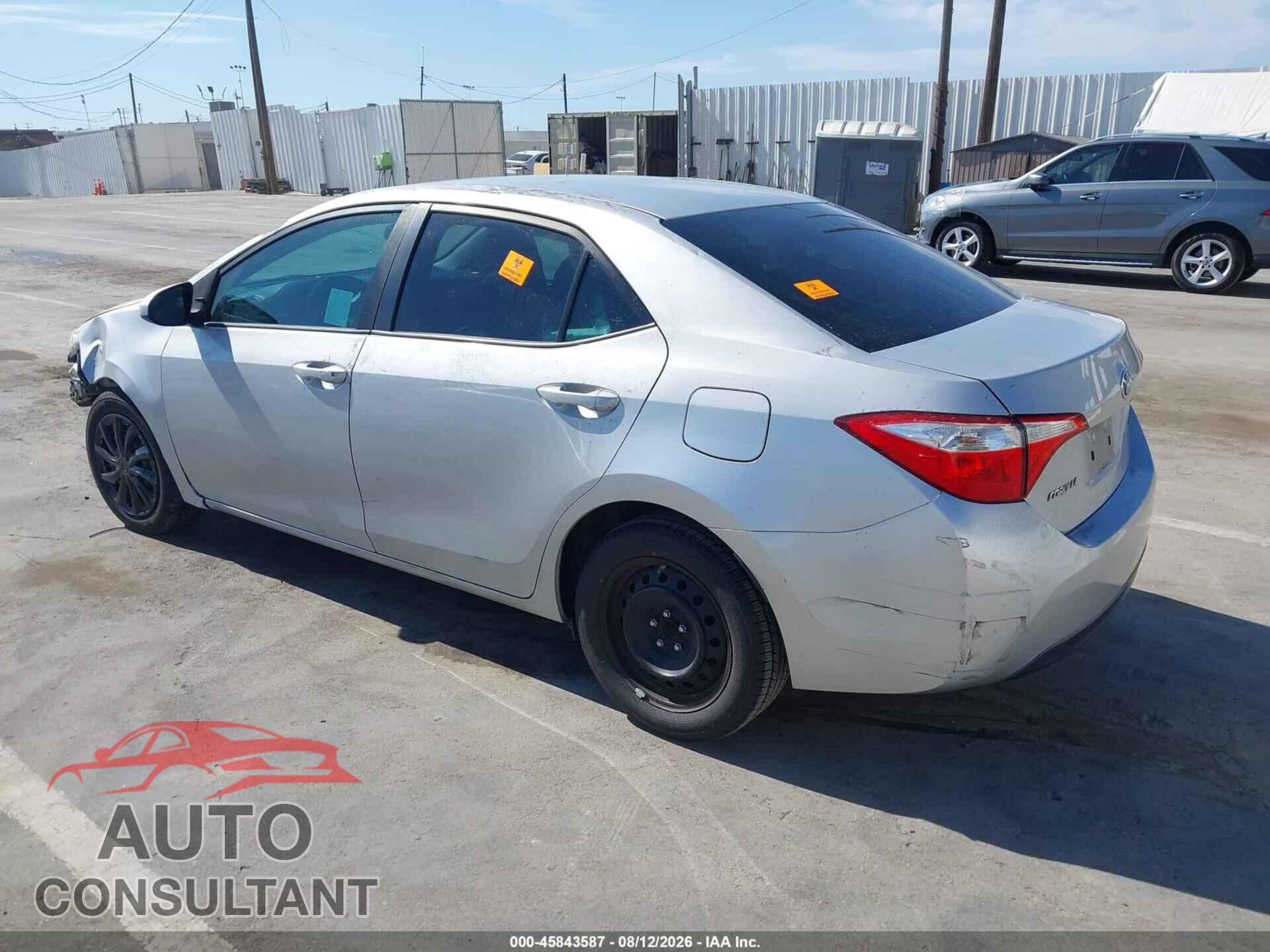 TOYOTA COROLLA 2015 - 5YFBURHE5FP305431