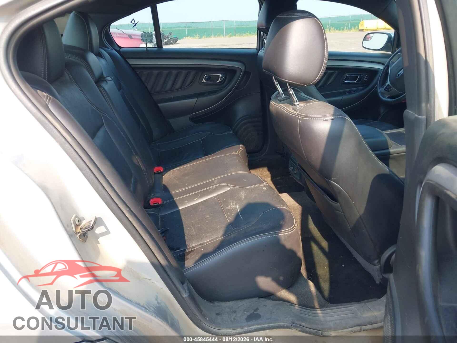 FORD TAURUS 2015 - 1FAHP2E89FG176673