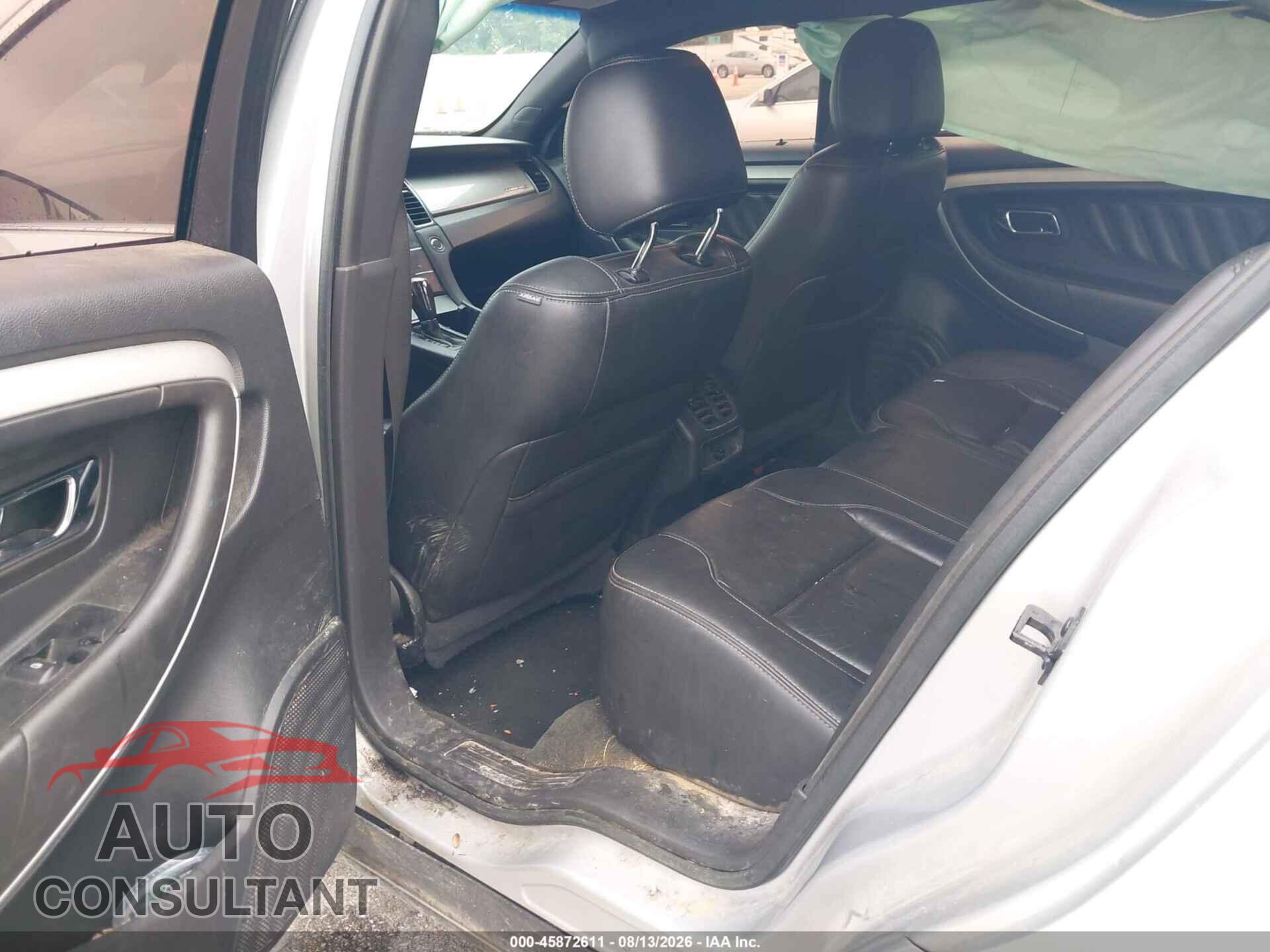 FORD TAURUS 2017 - 1FAHP2E88HG125507