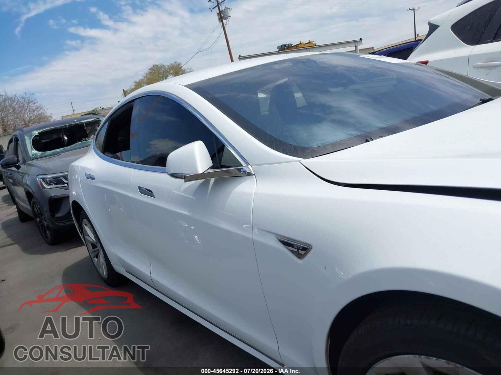 TESLA MODEL S 2016 - 5YJSA1E16GF160117