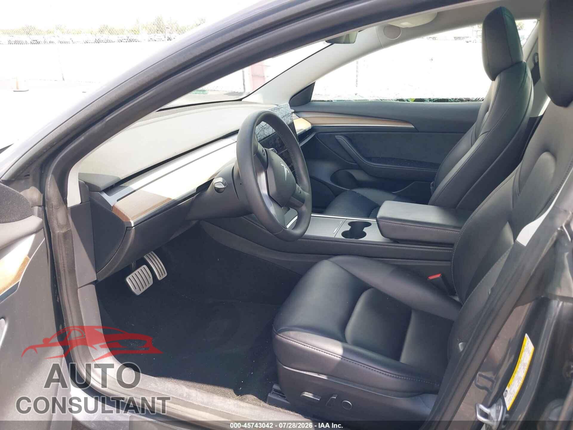 TESLA MODEL 3 2022 - 5YJ3E1EC2NF104182