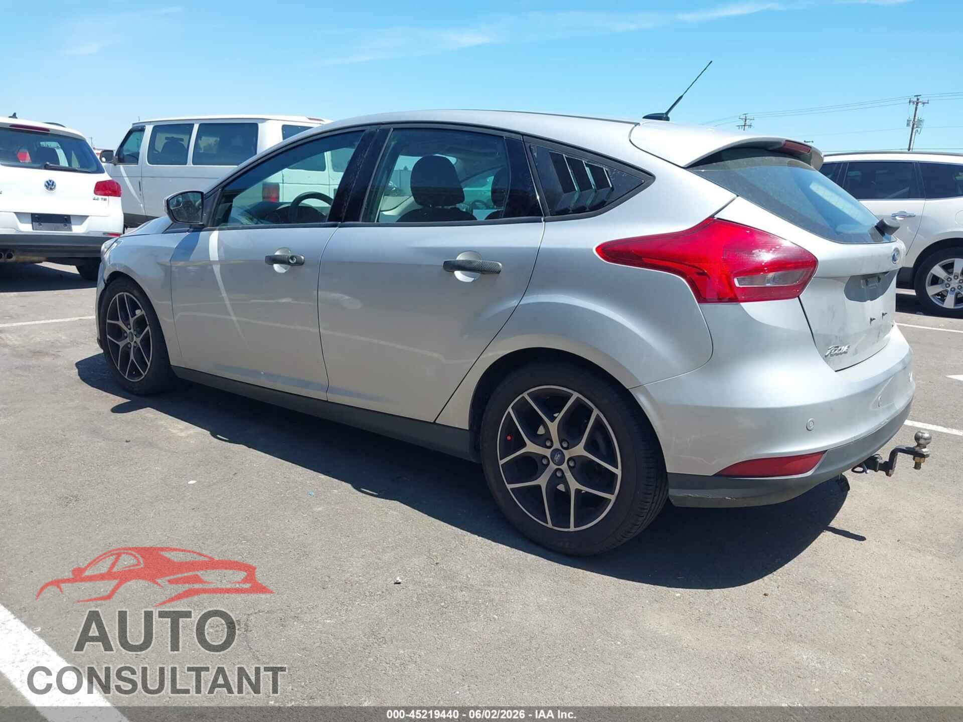 FORD FOCUS 2017 - 1FADP3M25HL344305
