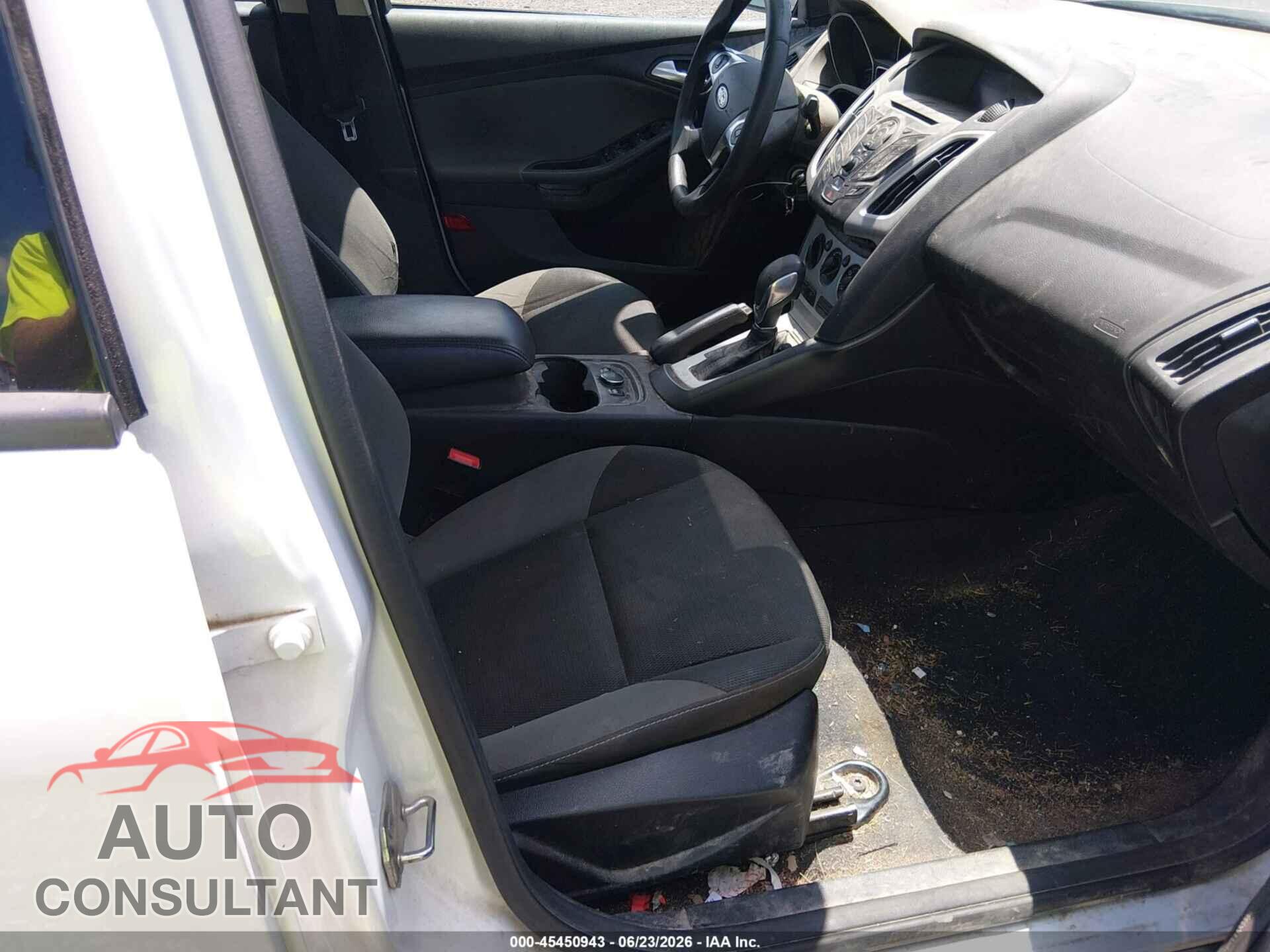 FORD FOCUS 2014 - 1FADP3F26EL405380