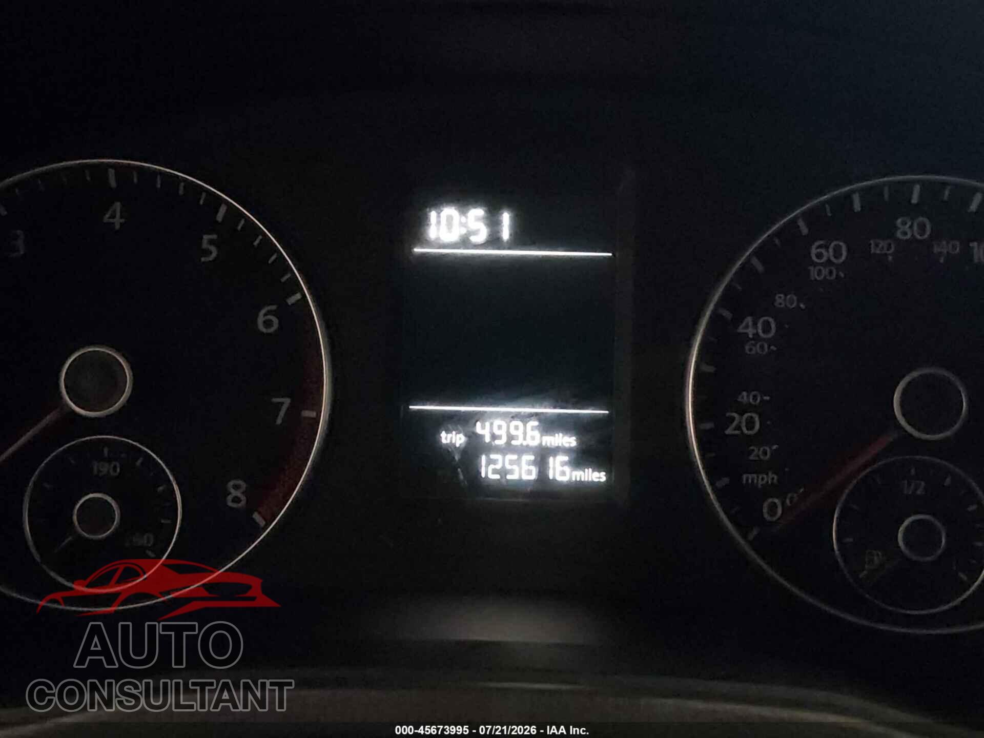 VOLKSWAGEN PASSAT 2015 - 1VWAT7A34FC092425