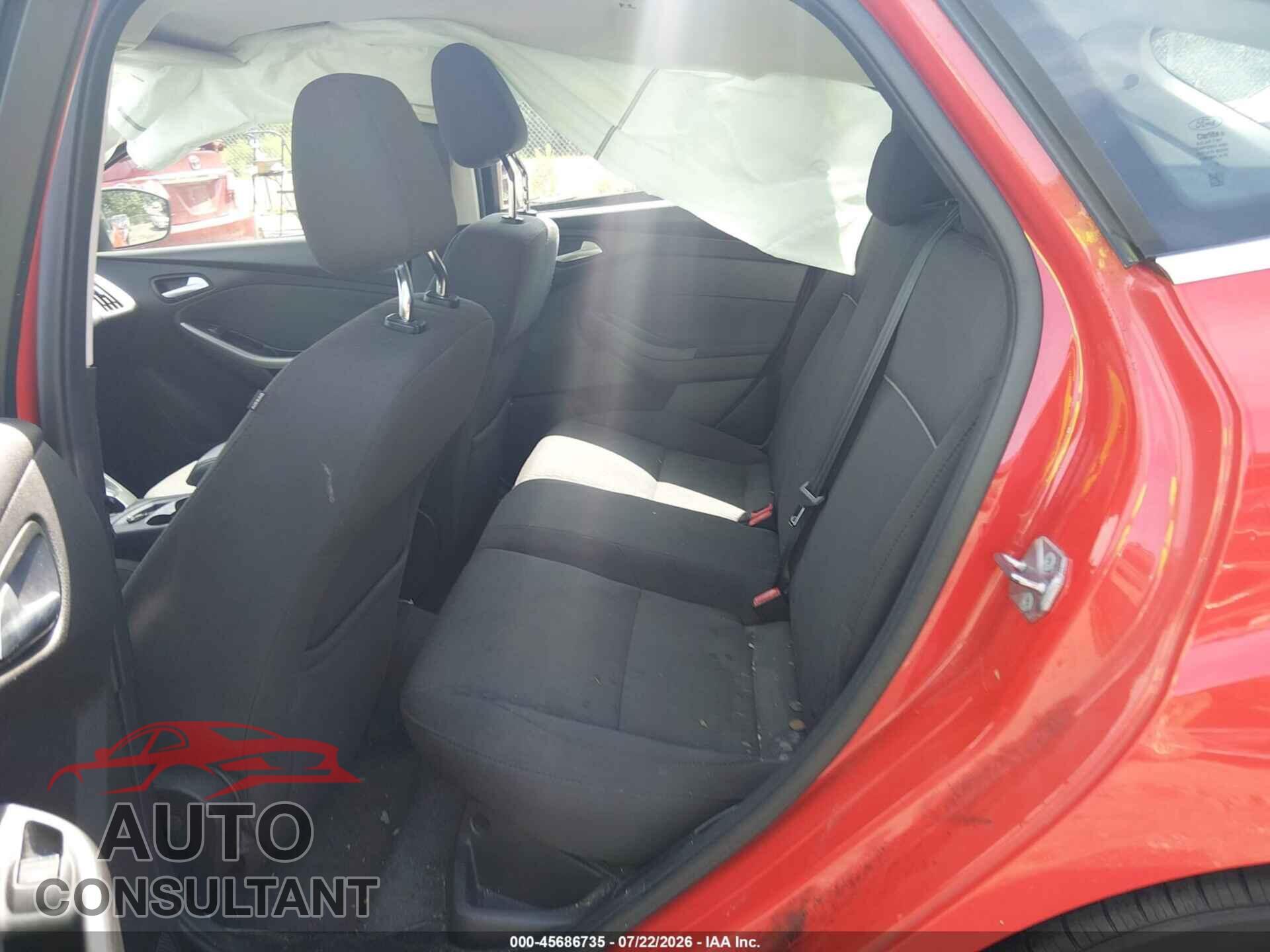 FORD FOCUS 2012 - 1FAHP3M22CL164547