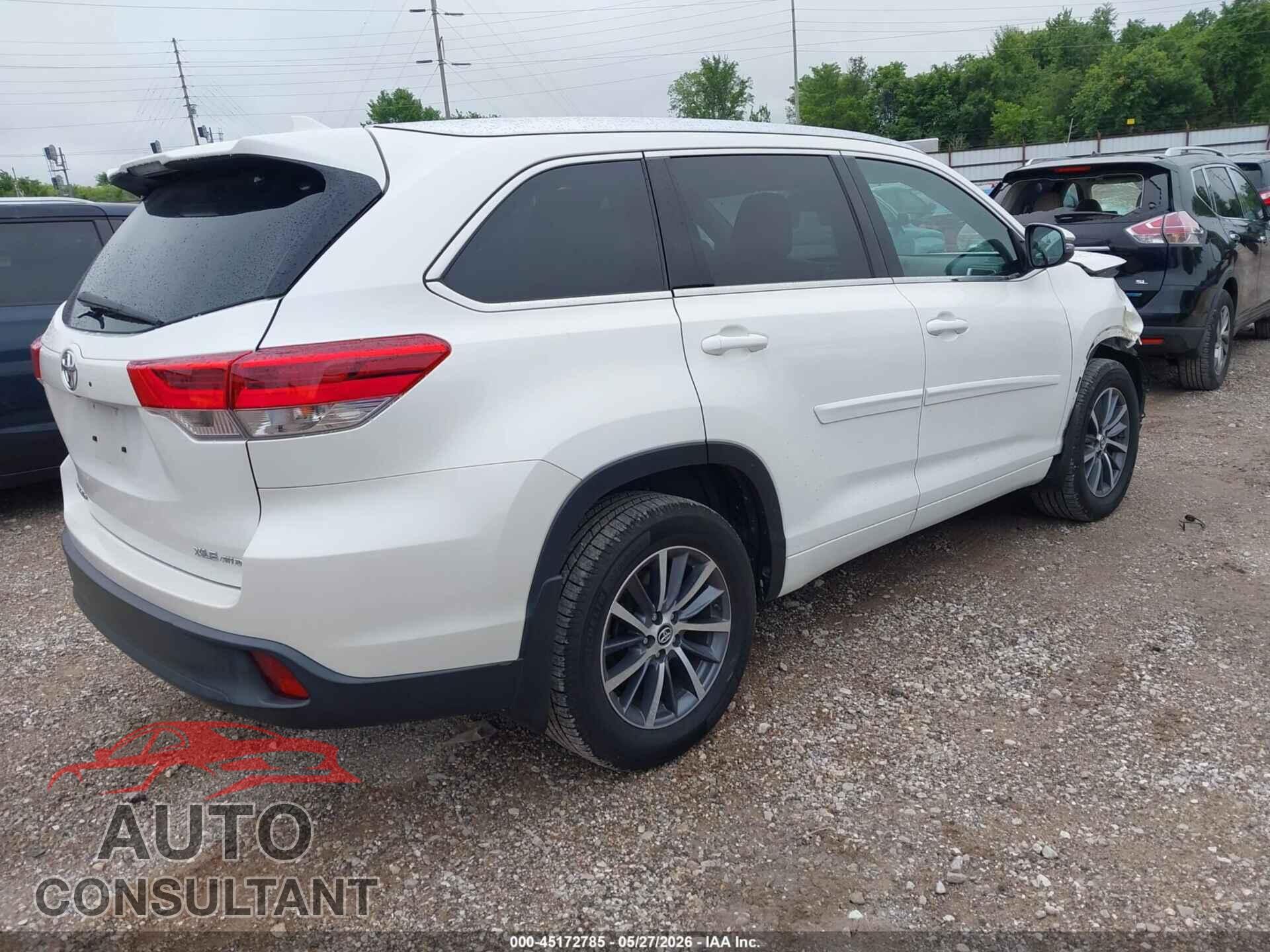 TOYOTA HIGHLANDER 2017 - 5TDJZRFH8HS448992