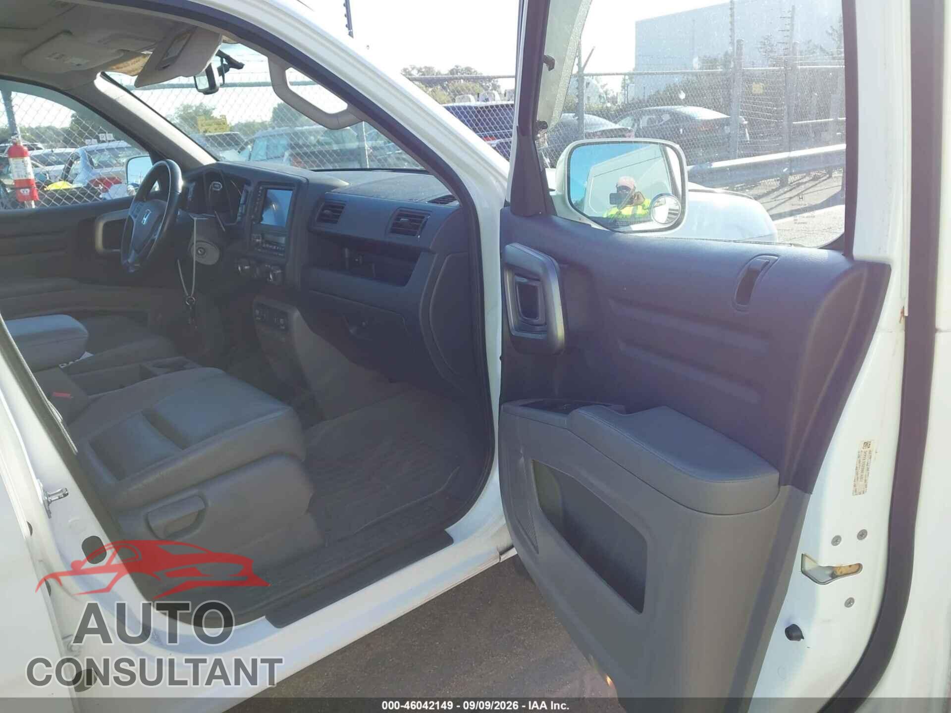HONDA RIDGELINE 2013 - 5FPYK1F52DB016351