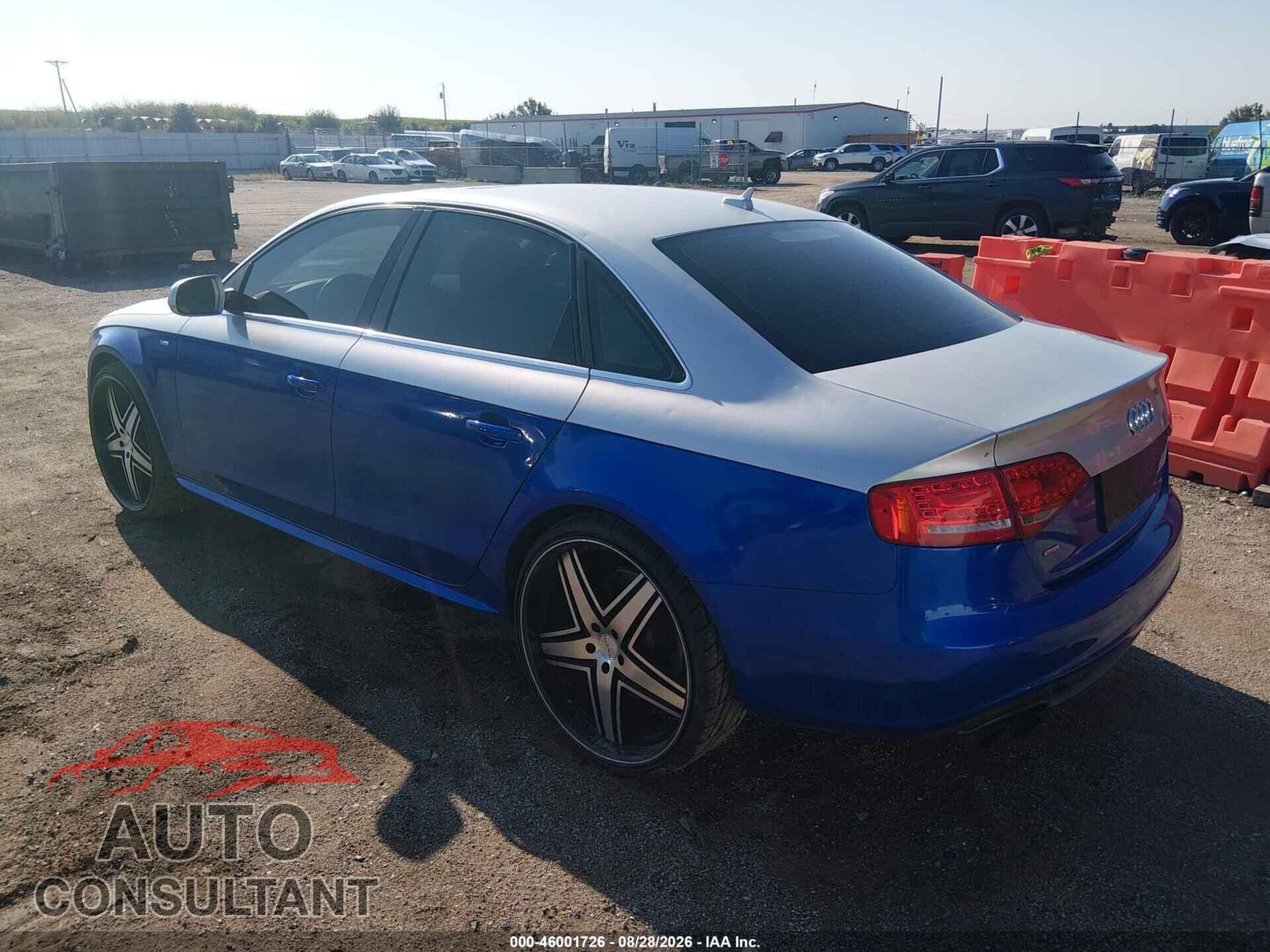 AUDI A4 2012 - WAUFFAFL7CN020833
