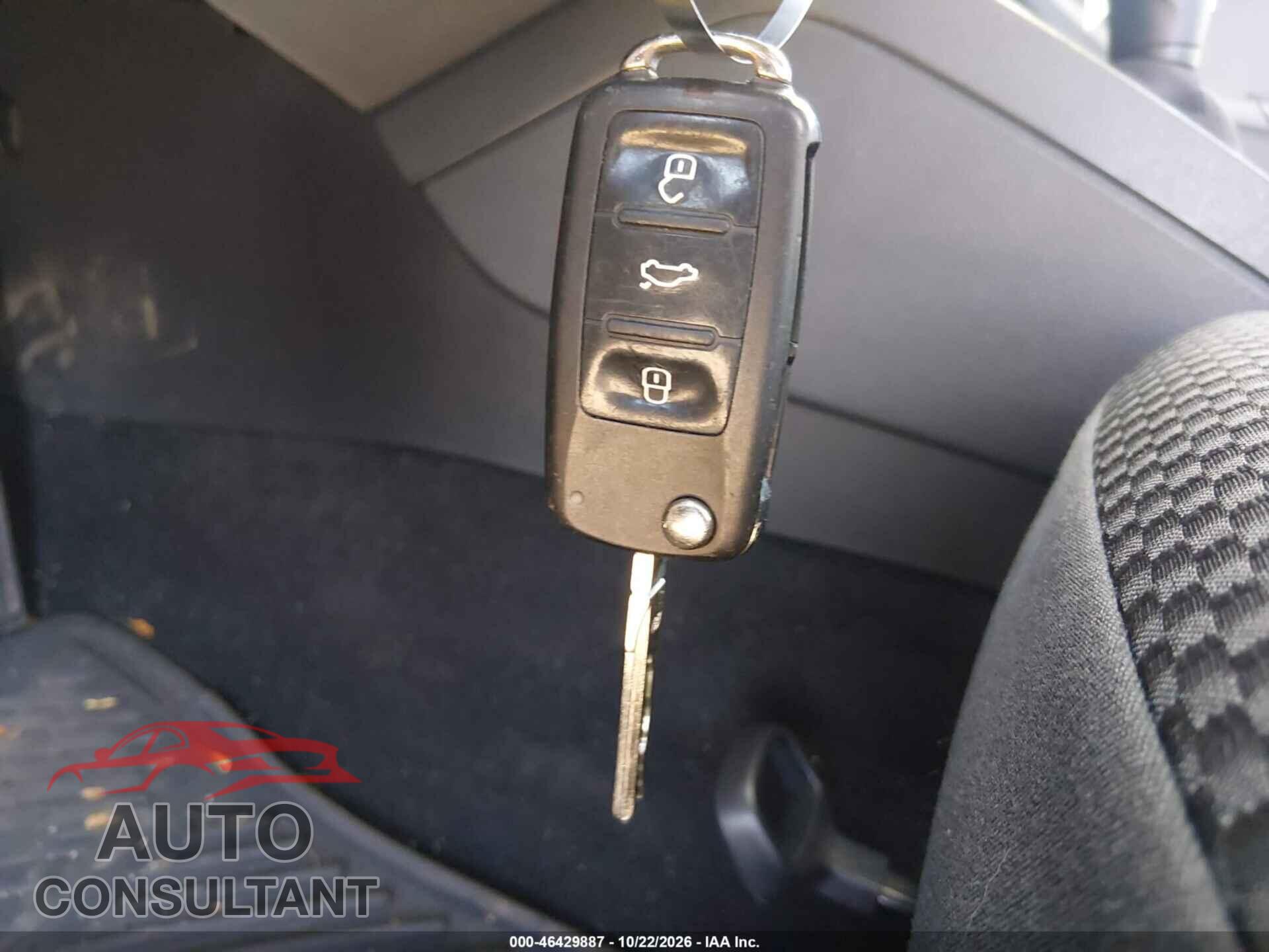 VOLKSWAGEN JETTA 2014 - 3VW2K7AJ9EM238076
