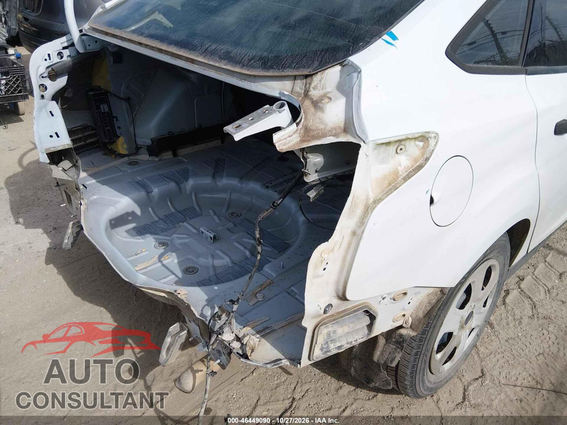 FORD FOCUS 2016 - 1FADP3E24GL288886