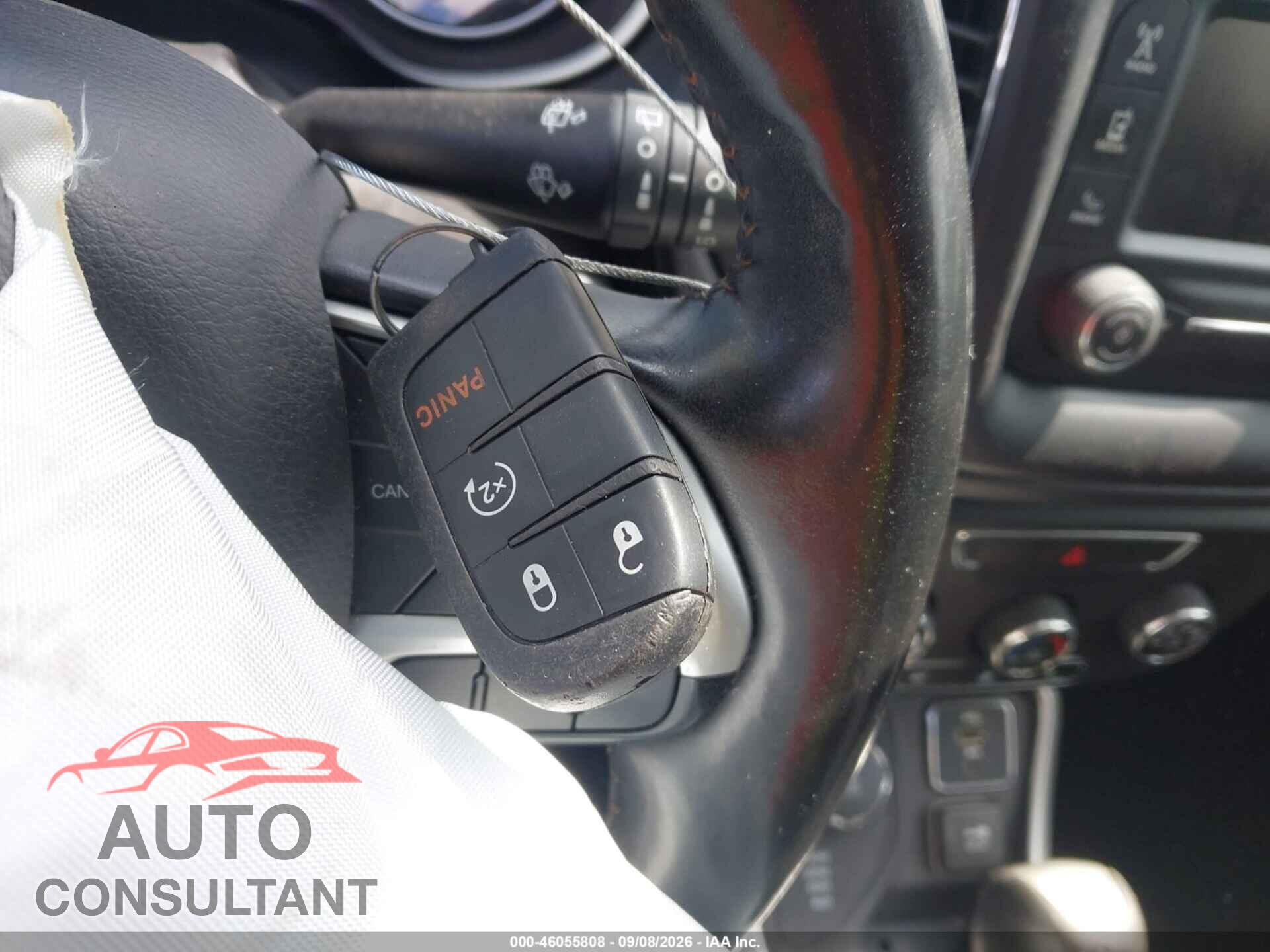 JEEP COMPASS 2018 - 3C4NJDBB7JT334474