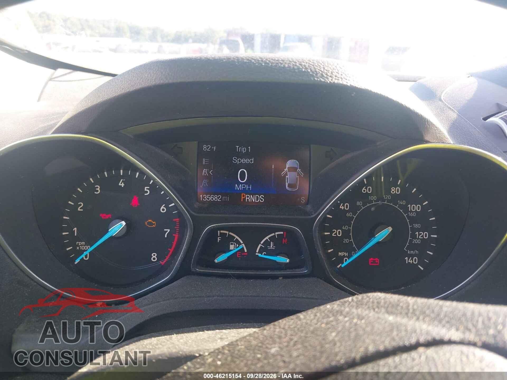 FORD ESCAPE 2017 - 1FMCU9GD3HUC79295