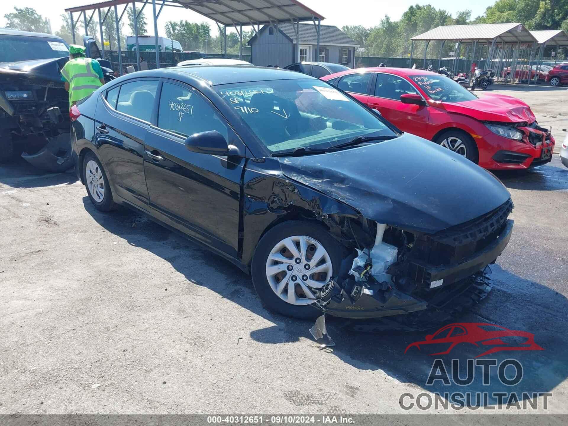 HYUNDAI ELANTRA 2018 - 5NPD74LF0JH351502