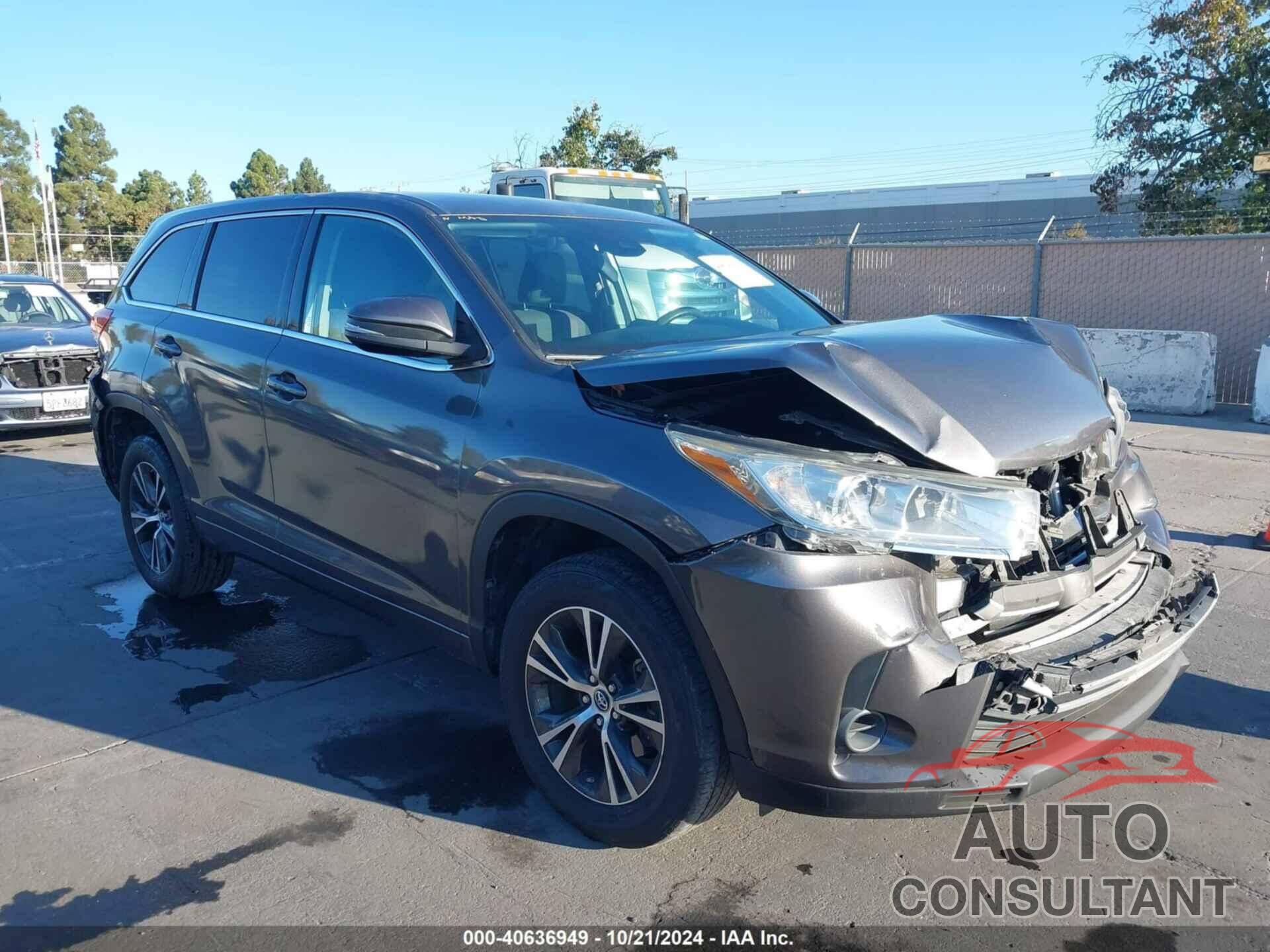 TOYOTA HIGHLANDER 2018 - 5TDZZRFH5JS255501