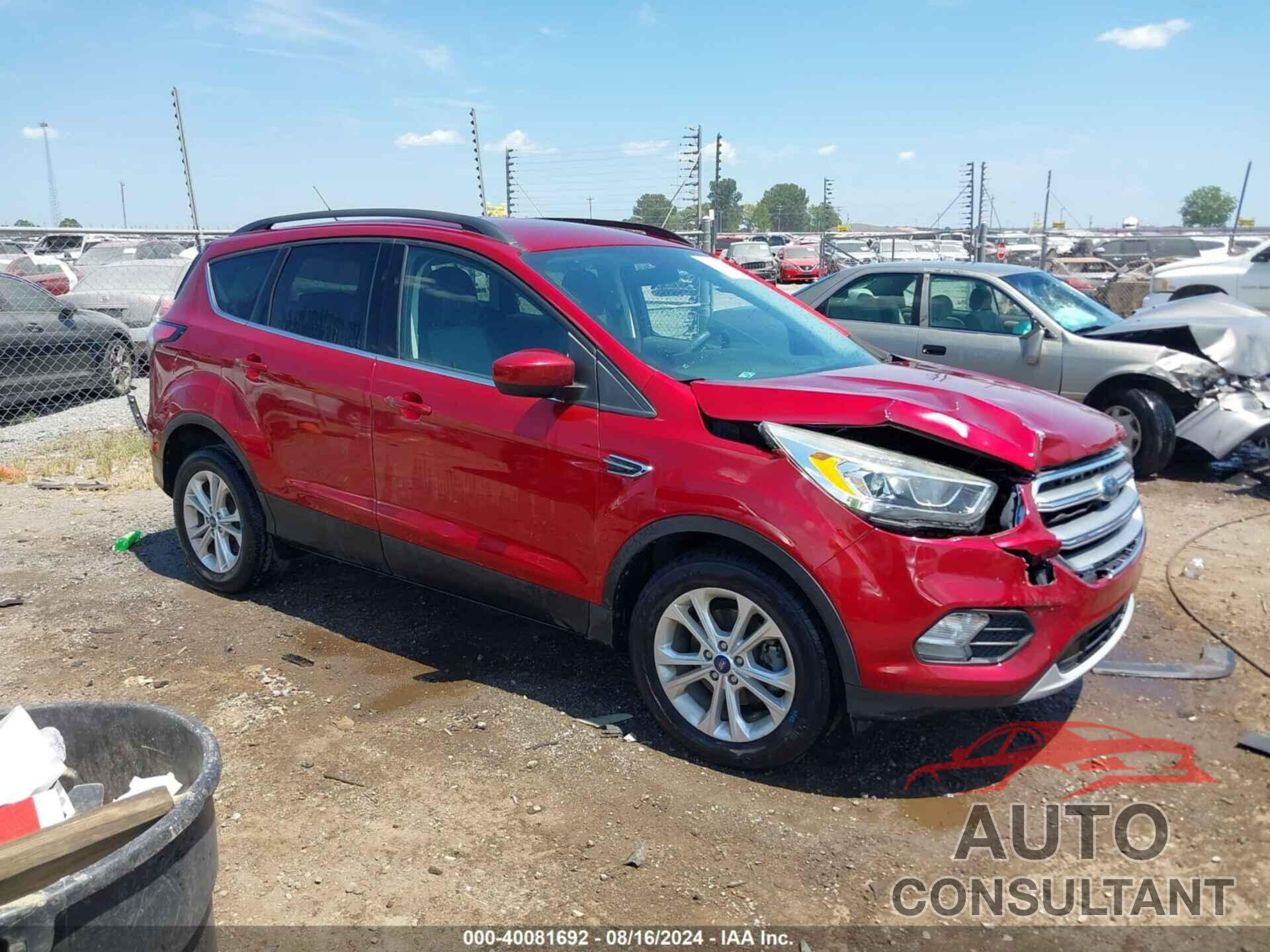 FORD ESCAPE 2017 - 1FMCU0GD3HUC76635