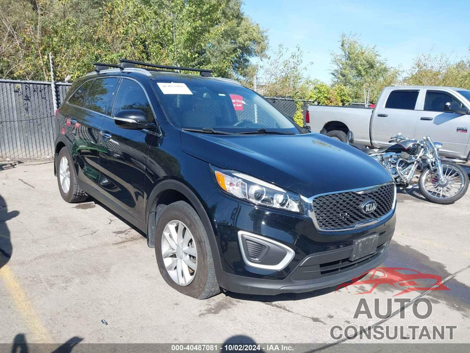 KIA SORENTO 2018 - 5XYPG4A31JG348279