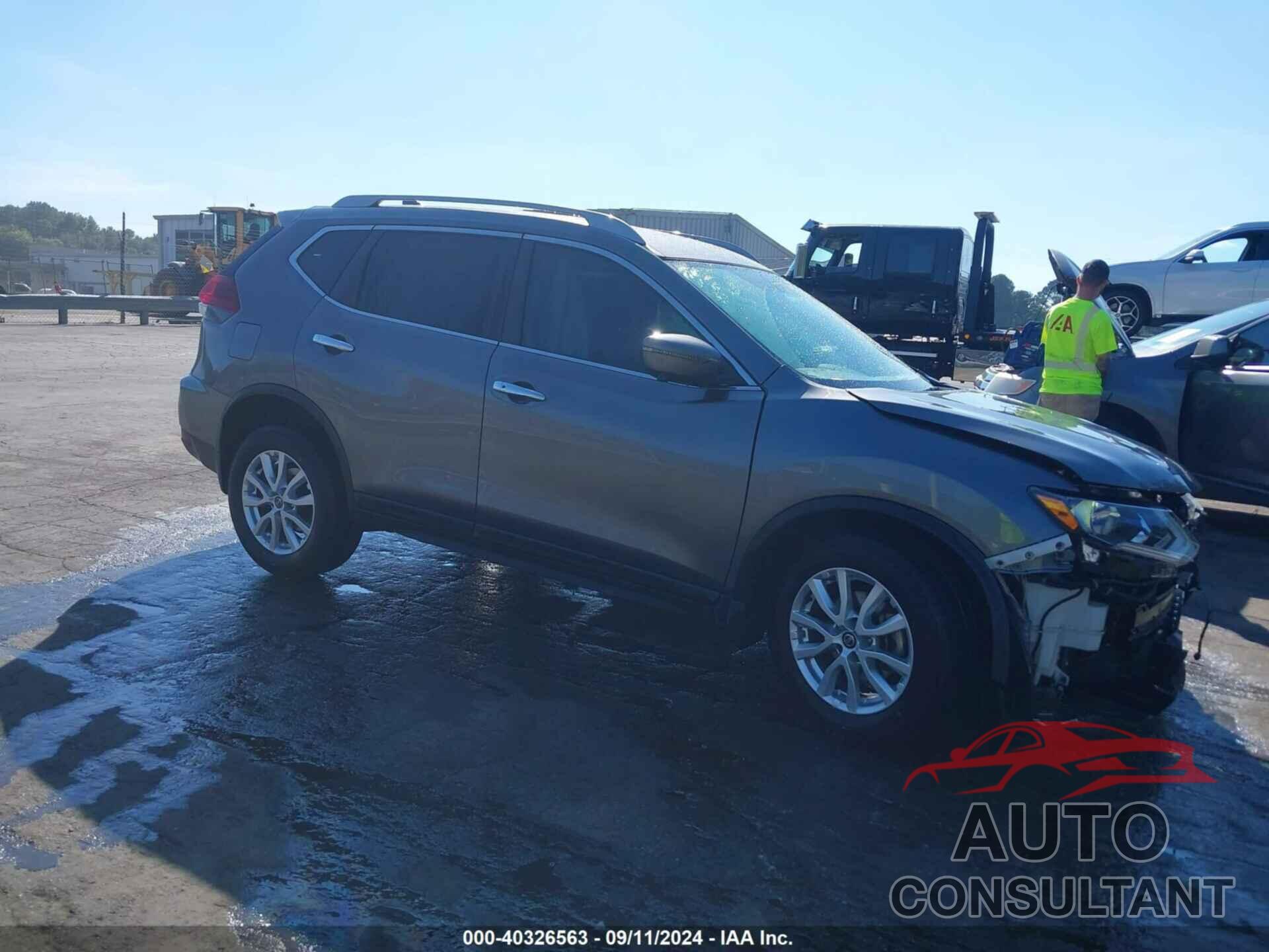 NISSAN ROGUE 2018 - 5N1AT2MV9JC807240