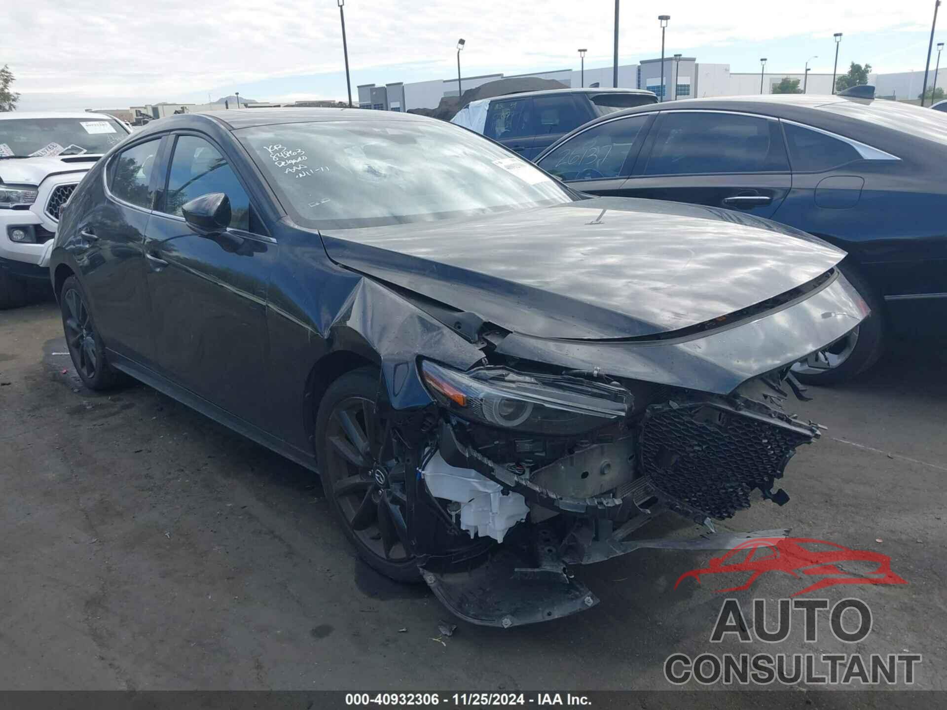 MAZDA MAZDA3 2021 - JM1BPAML0M1314245